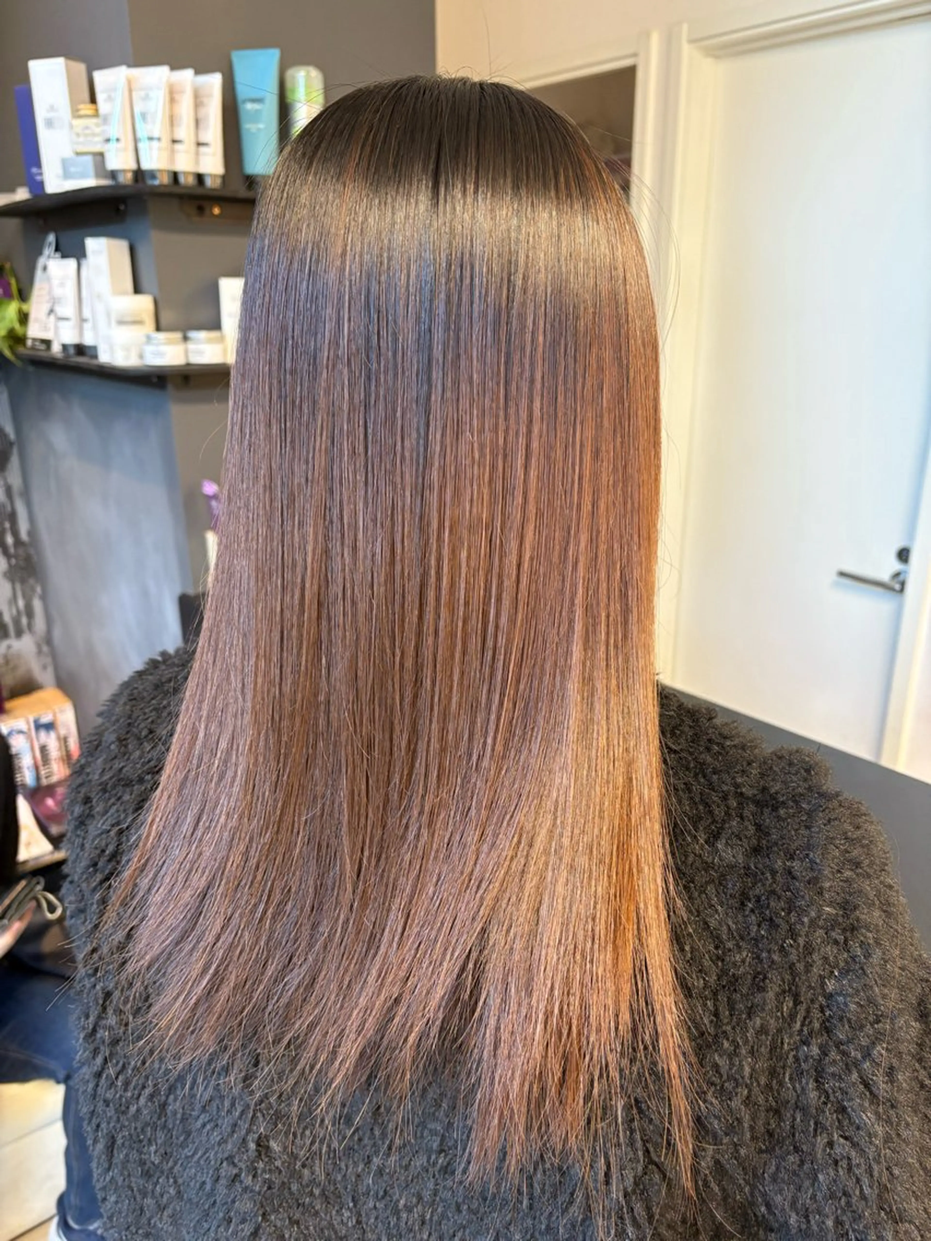 セミロング Hair salon Reve〜レーヴ〜所属・髪質改善・美髪矯正 特化型美容師・北野のヘアスタイル