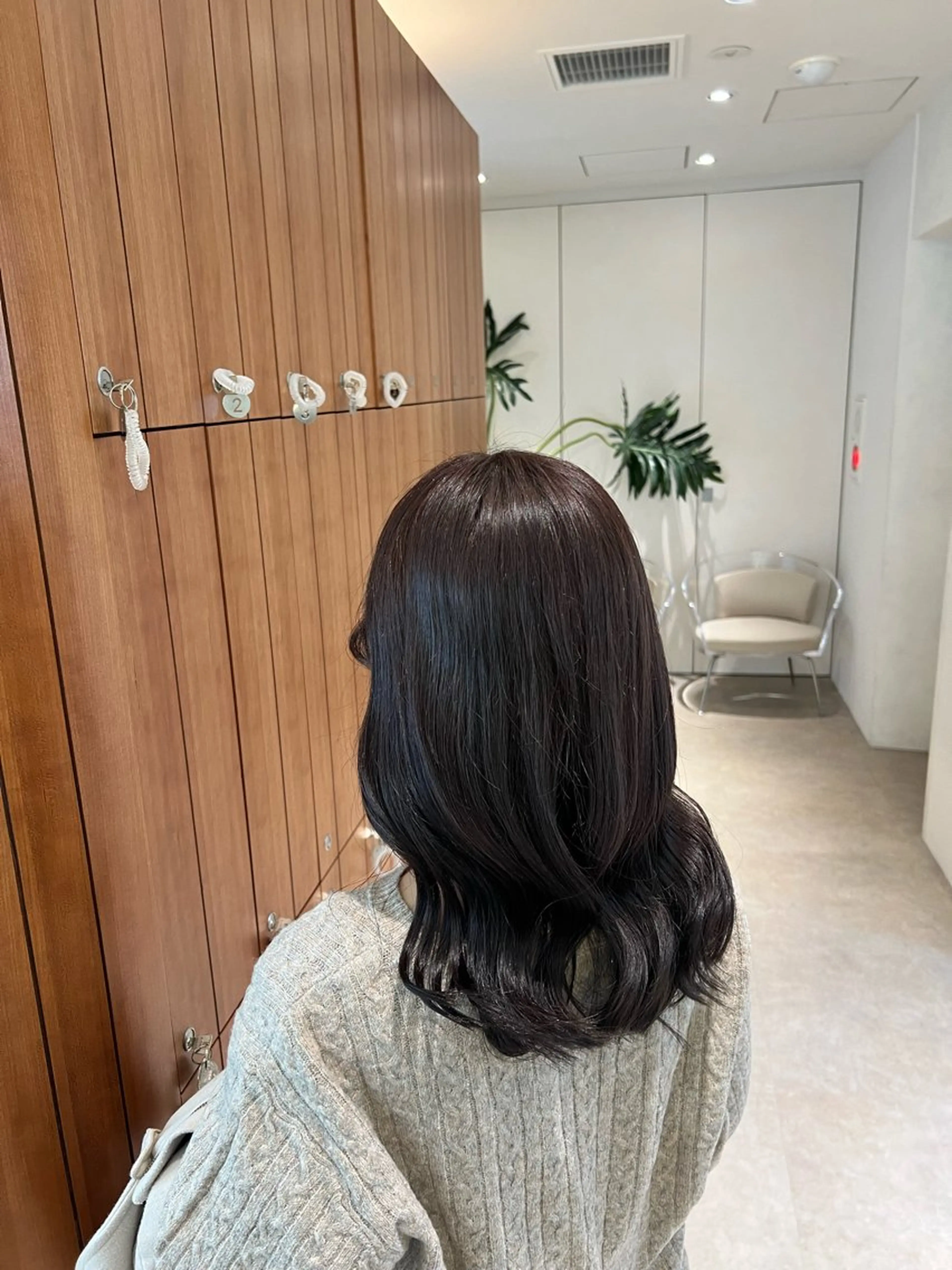 ミディアム カラー ✨髪質改善 縮毛矯正 艶髪 立川 コウキ✨のヘアスタイル