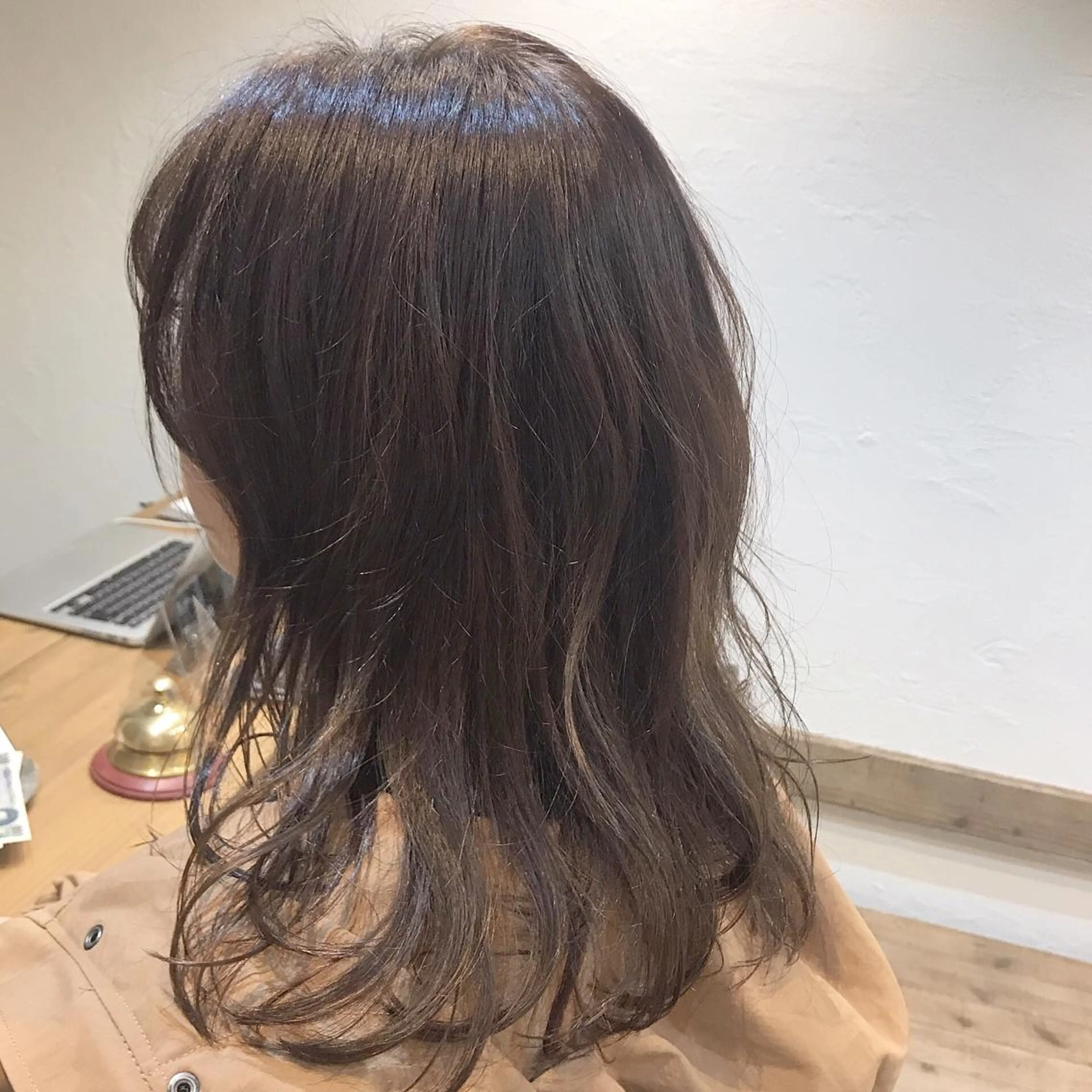 ミディアム カラー ブリーチ 透明感カラー グレージュ ブリーチなしカラー 韓国ヘア☁️ mitsukiのヘアスタイル