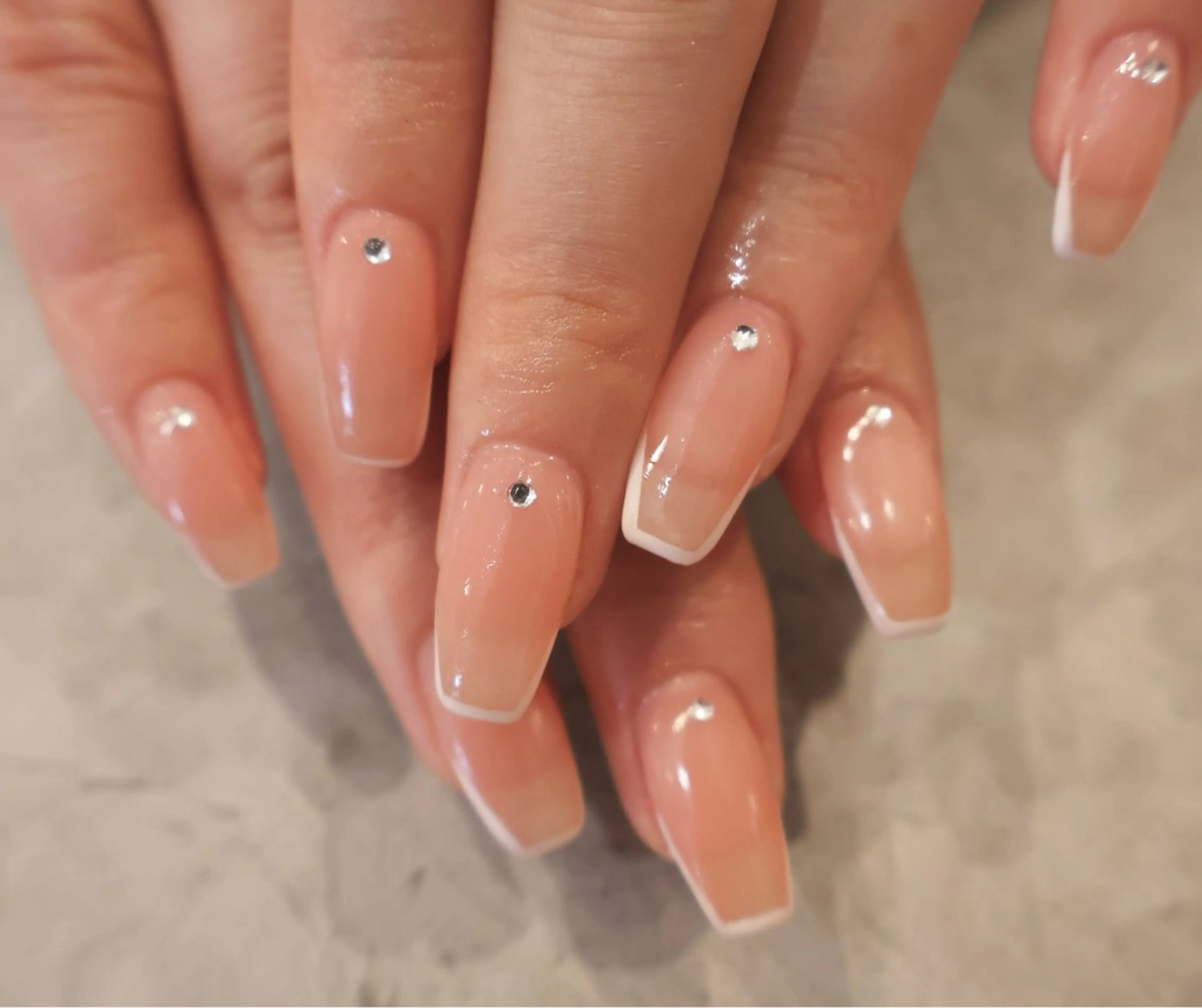 ネイル 穎 アオリのネイルデザイン