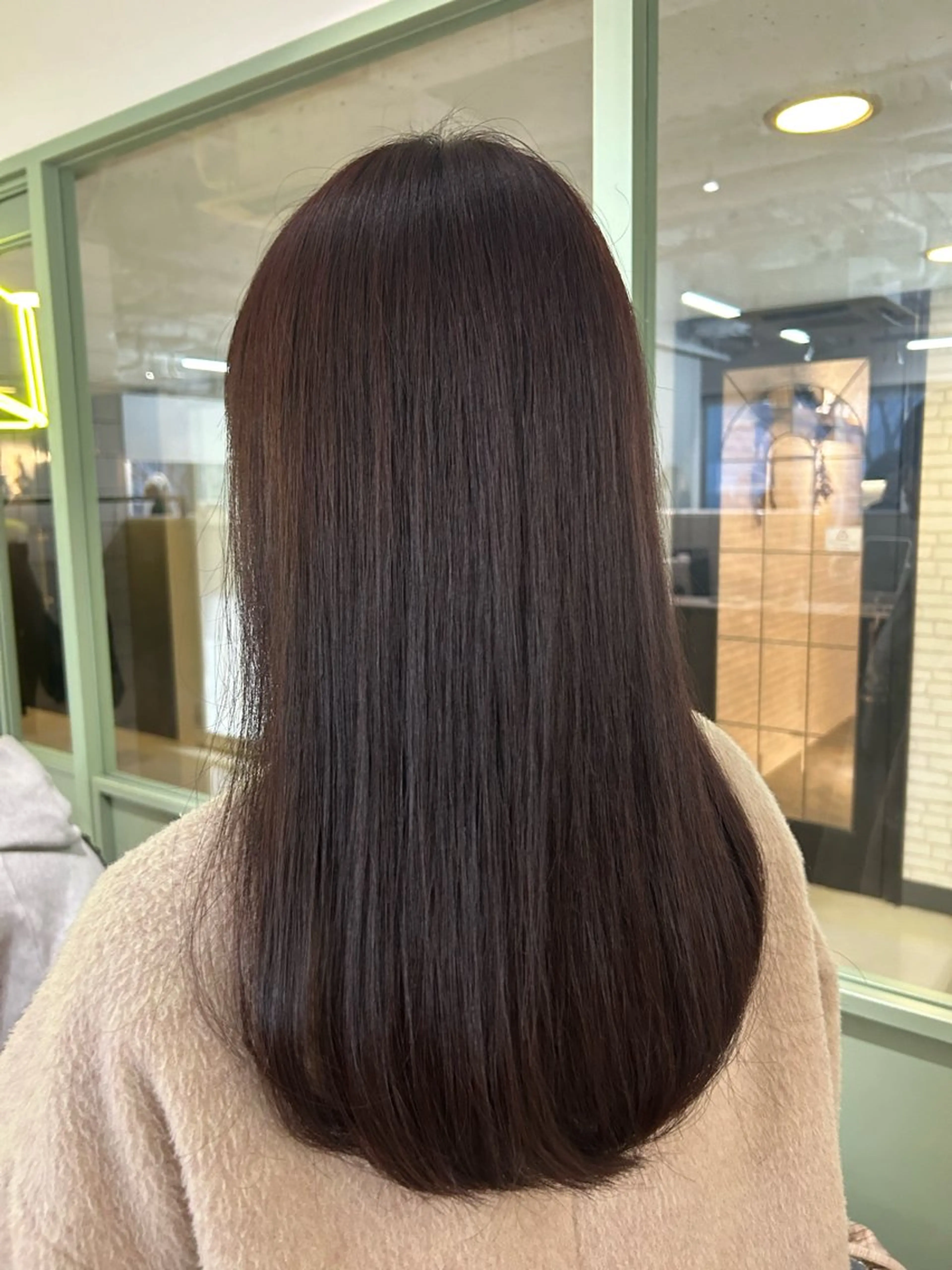 ミディアム カラー ヘアカラー ベージュ/ダブルカラ ー/新潟駅/青柳萌果のヘアスタイル