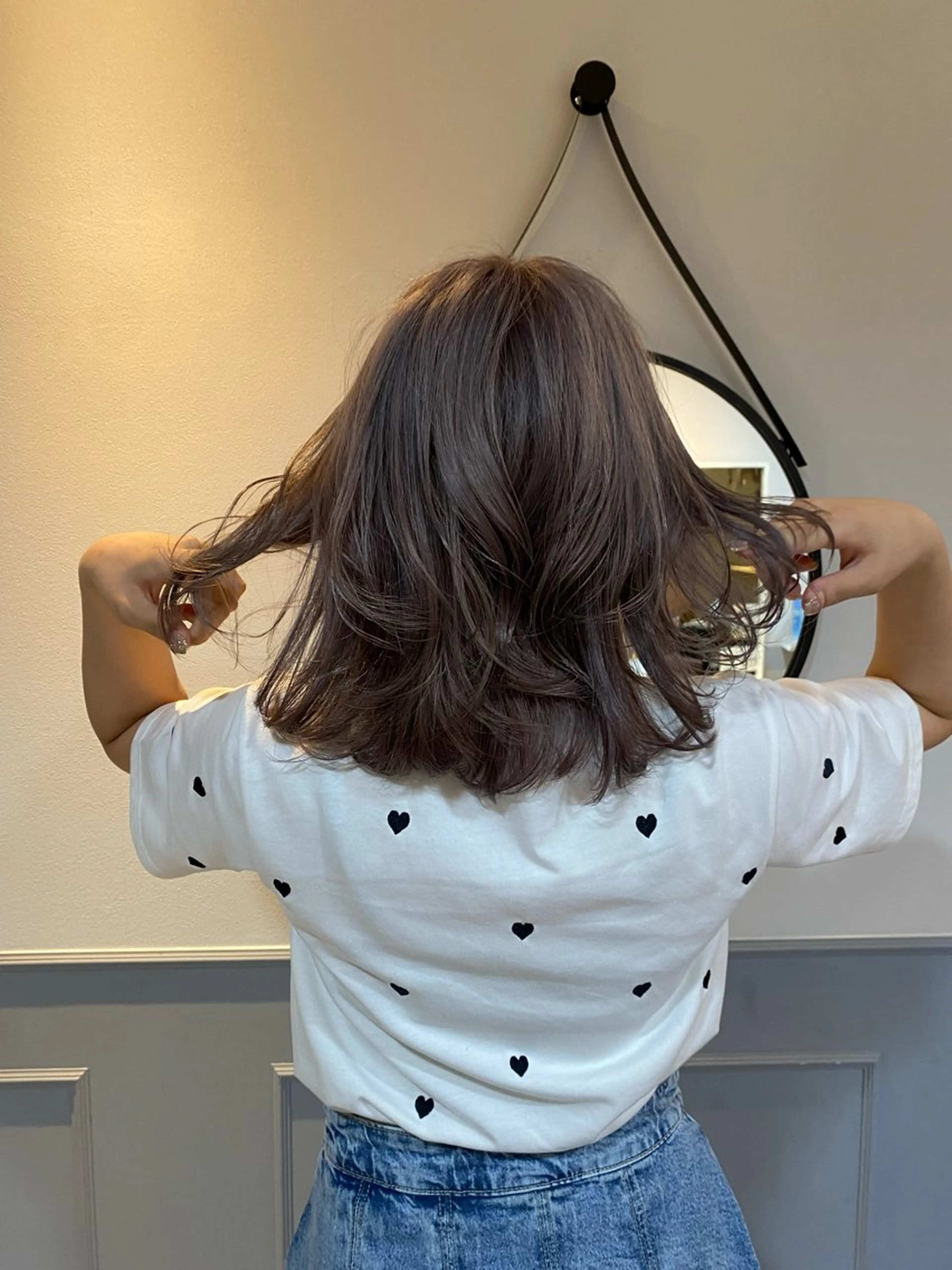 ミディアム レイヤーカット 重里 瑠花のヘアスタイル