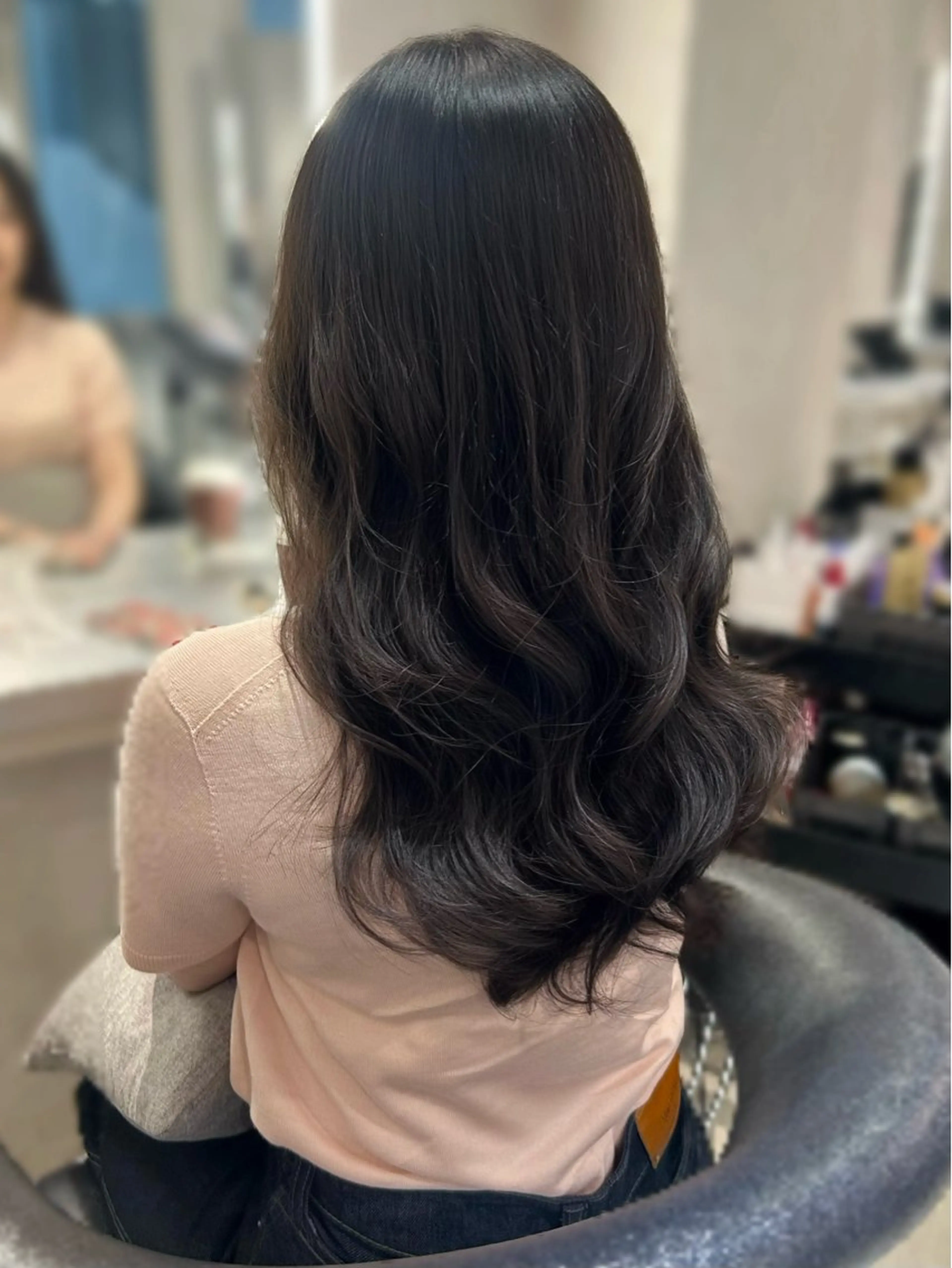 セミロング 韓国風ヘア レイヤーカット パーマ コテ巻き風パーマ💛 池袋のヘアスタイル