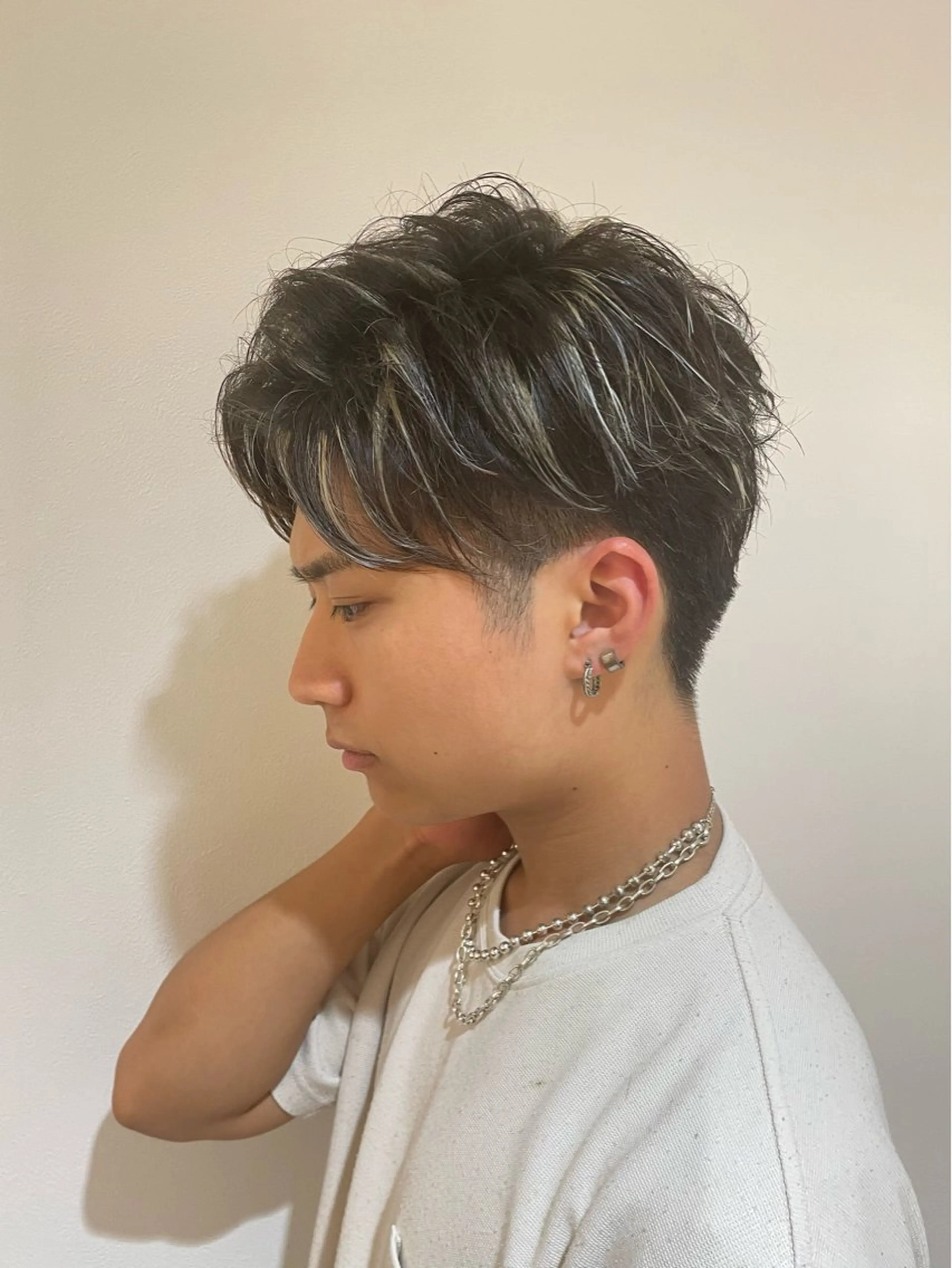 ショート カラー 抜きっぱなしブロンド ☾伊左治祐未☾メンズ カットセンター北のヘアスタイル