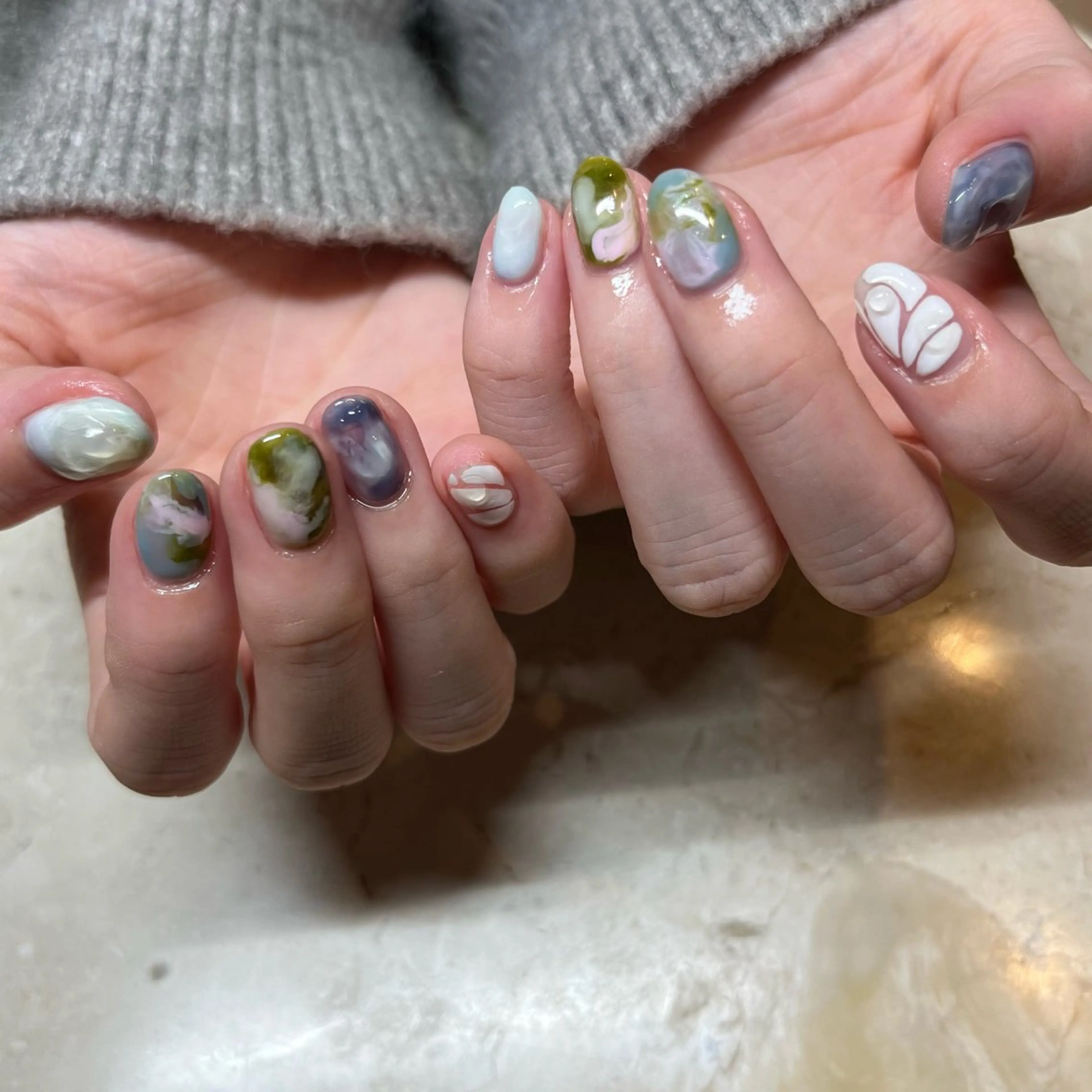 ネイル ニュアンスネイル mitsuki / Manonのネイルデザイン