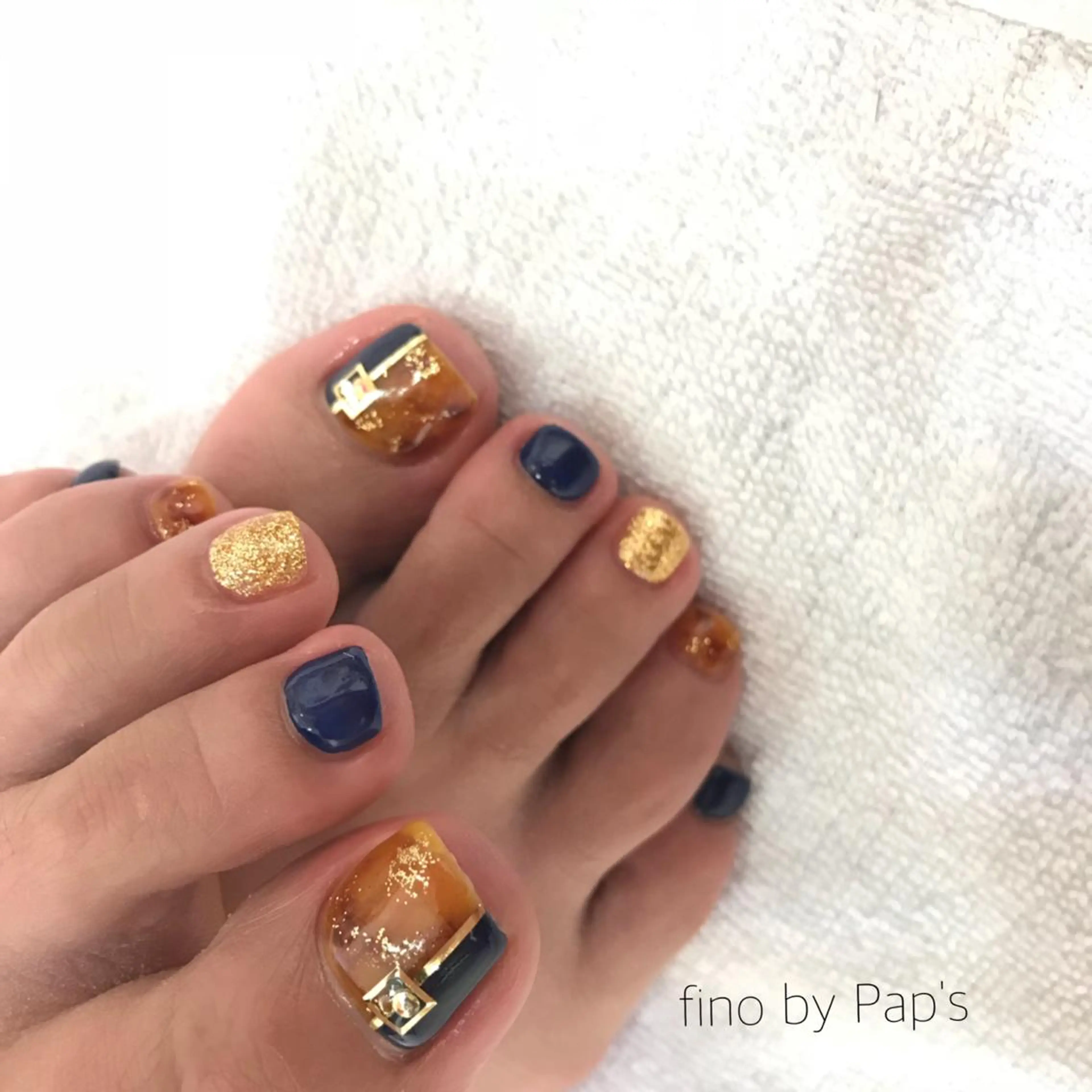 ネイル fino by Pap's所属・西畠 真由美のネイルデザイン