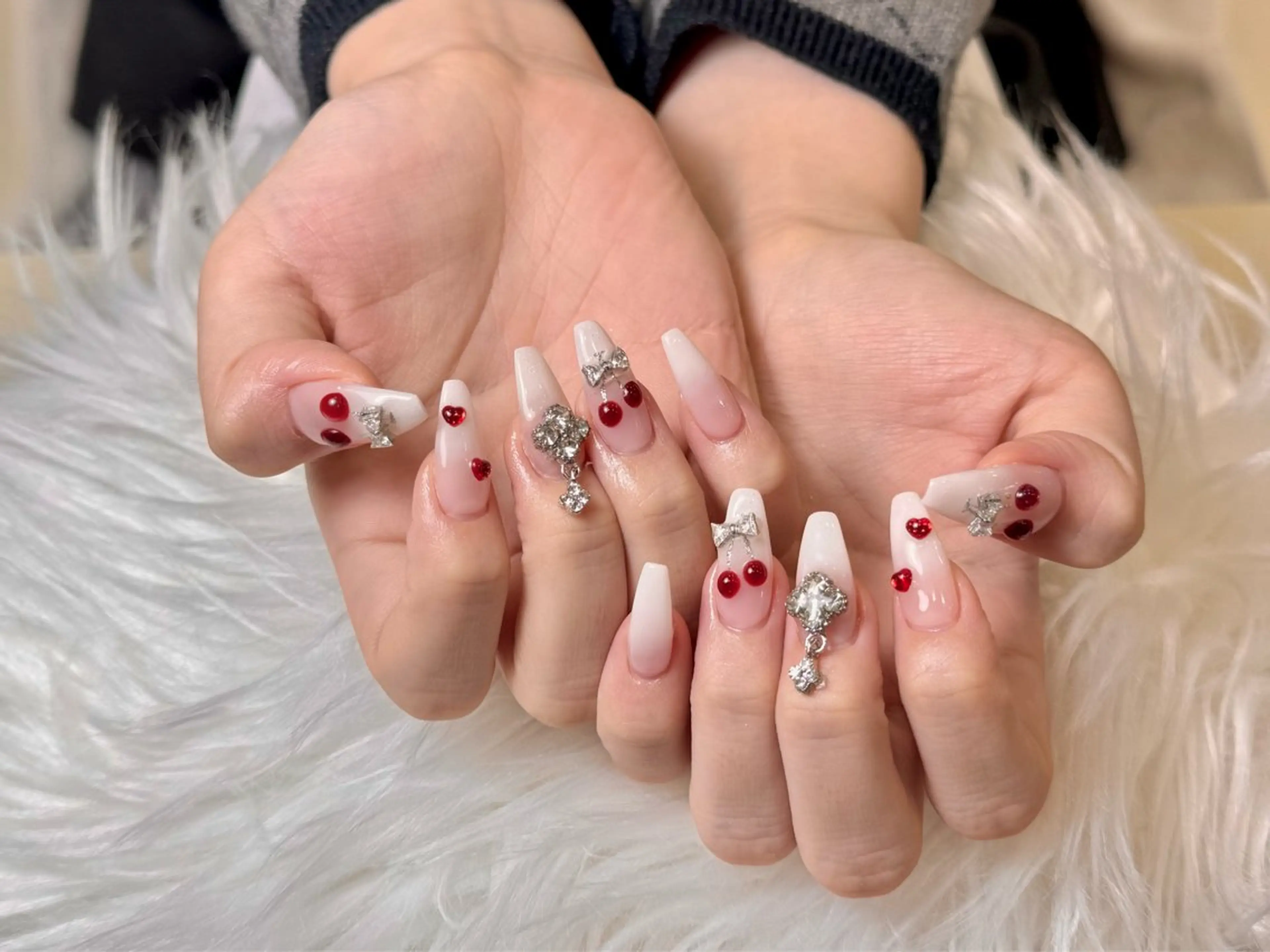 ネイル グラデーション 春ネイル ワンホンネイル ハンドネイル チャ ミーのネイルデザイン