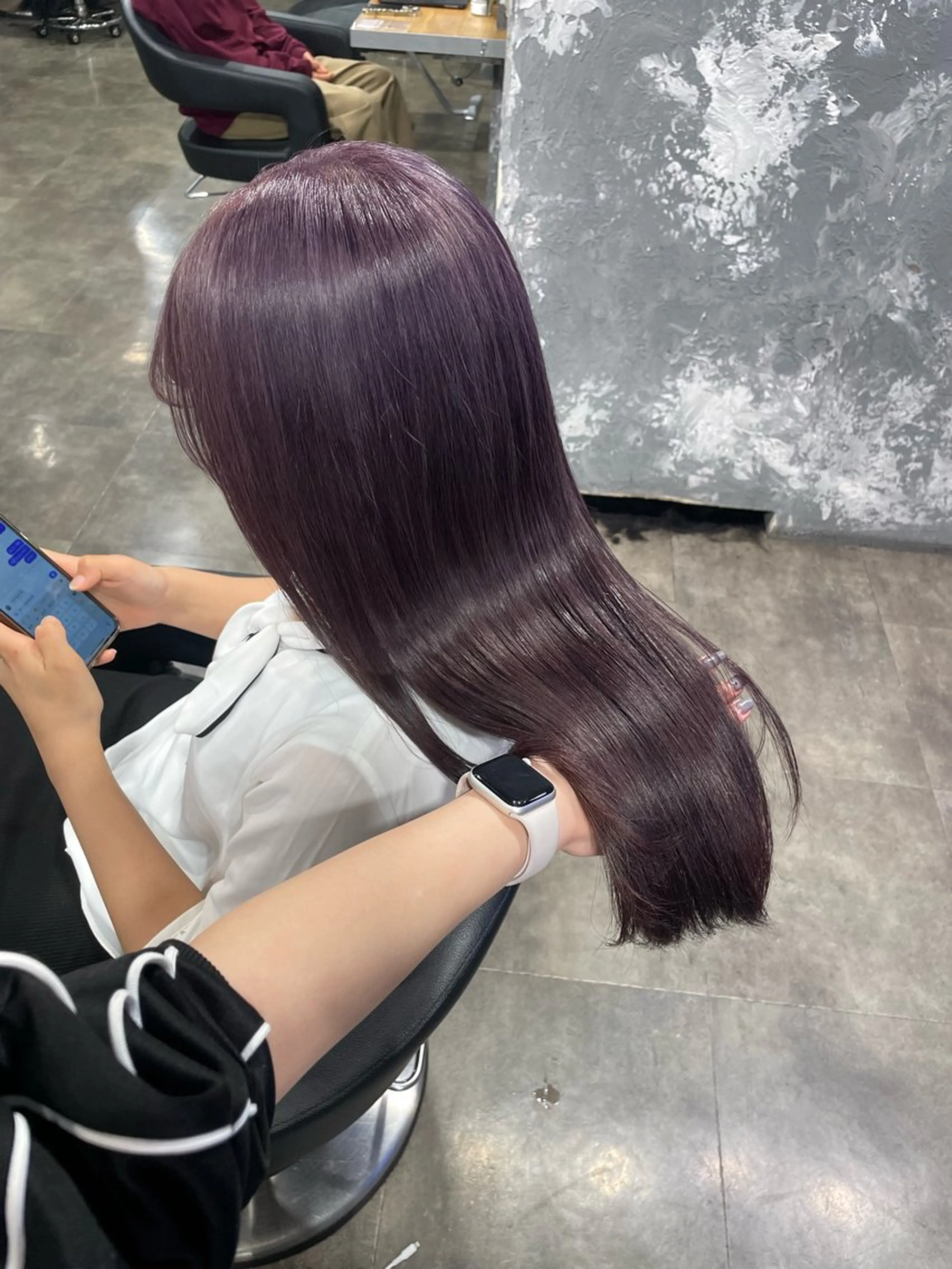 ロング カラー ヘアアレンジ ブリーチ ケアブリーチ ラベンダーカラー 💎韓国/ レイヤー カット/ 暖色🫧のヘアスタイル