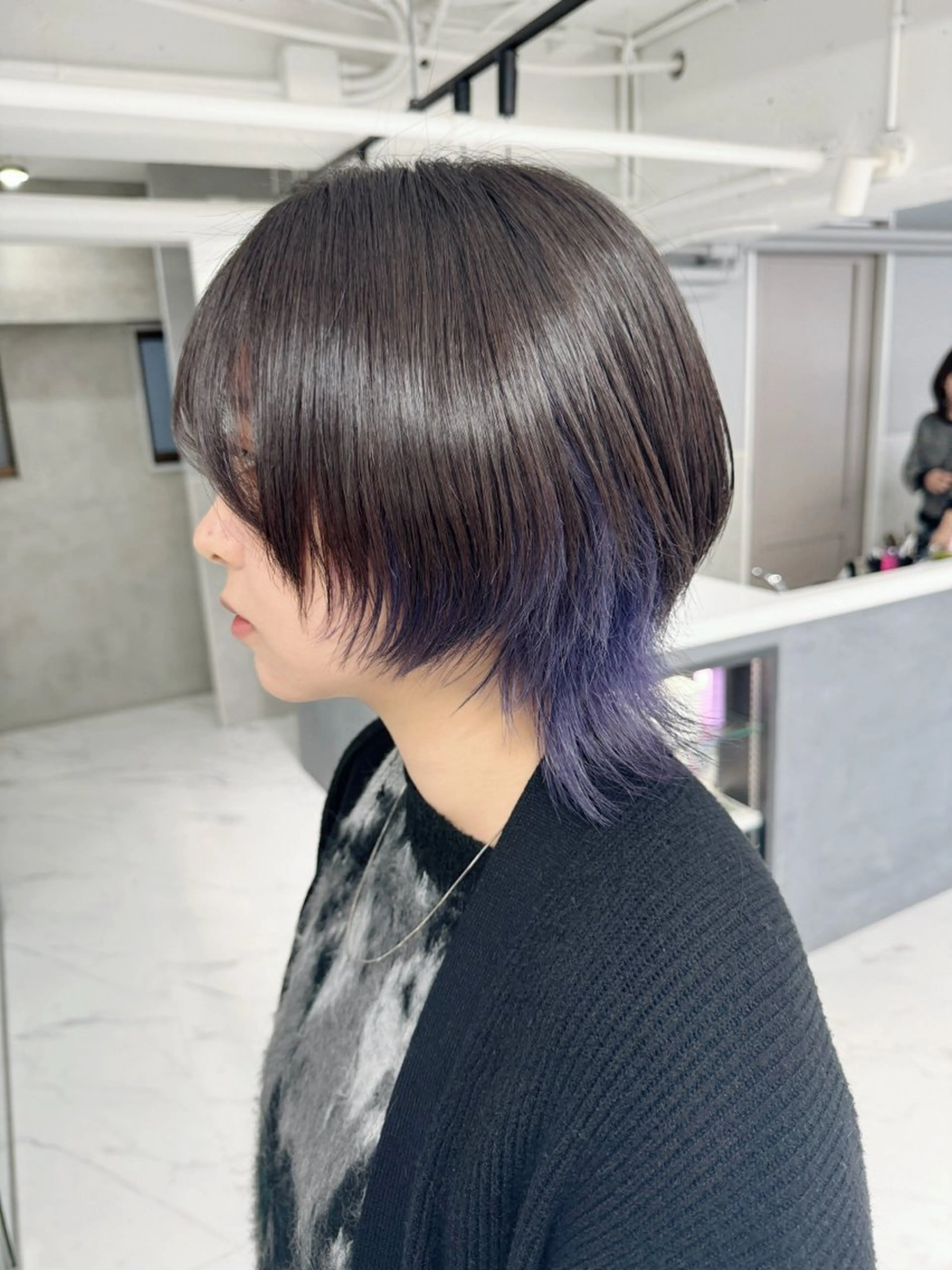 ショート カット ヘアカラー トリートメント Mana/ハイトー ン/レイヤー/ウルフのヘアスタイル