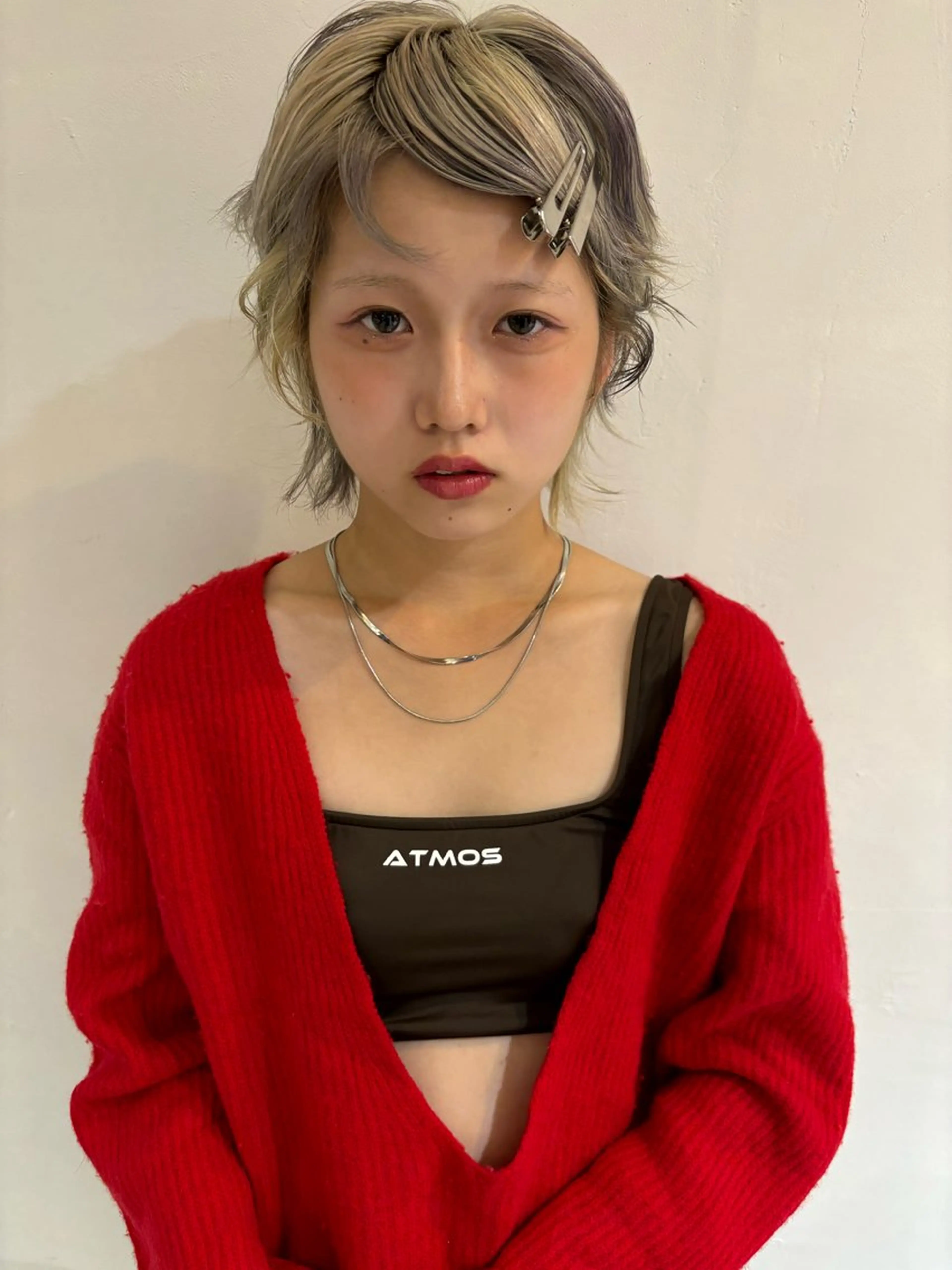 ショート カラー 鈴木 美紅のヘアスタイル