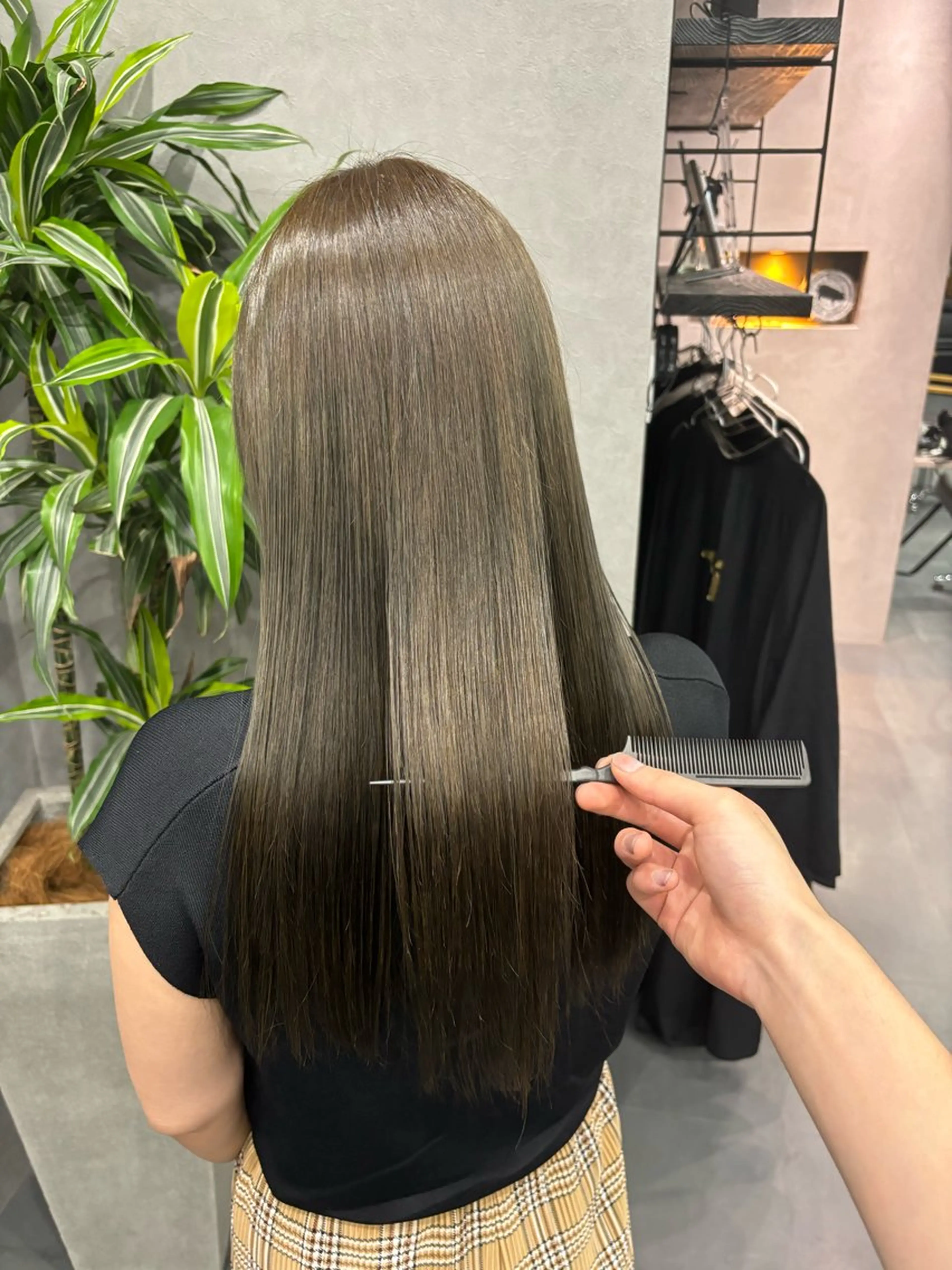 カラー 岩村 拓海のヘアスタイル