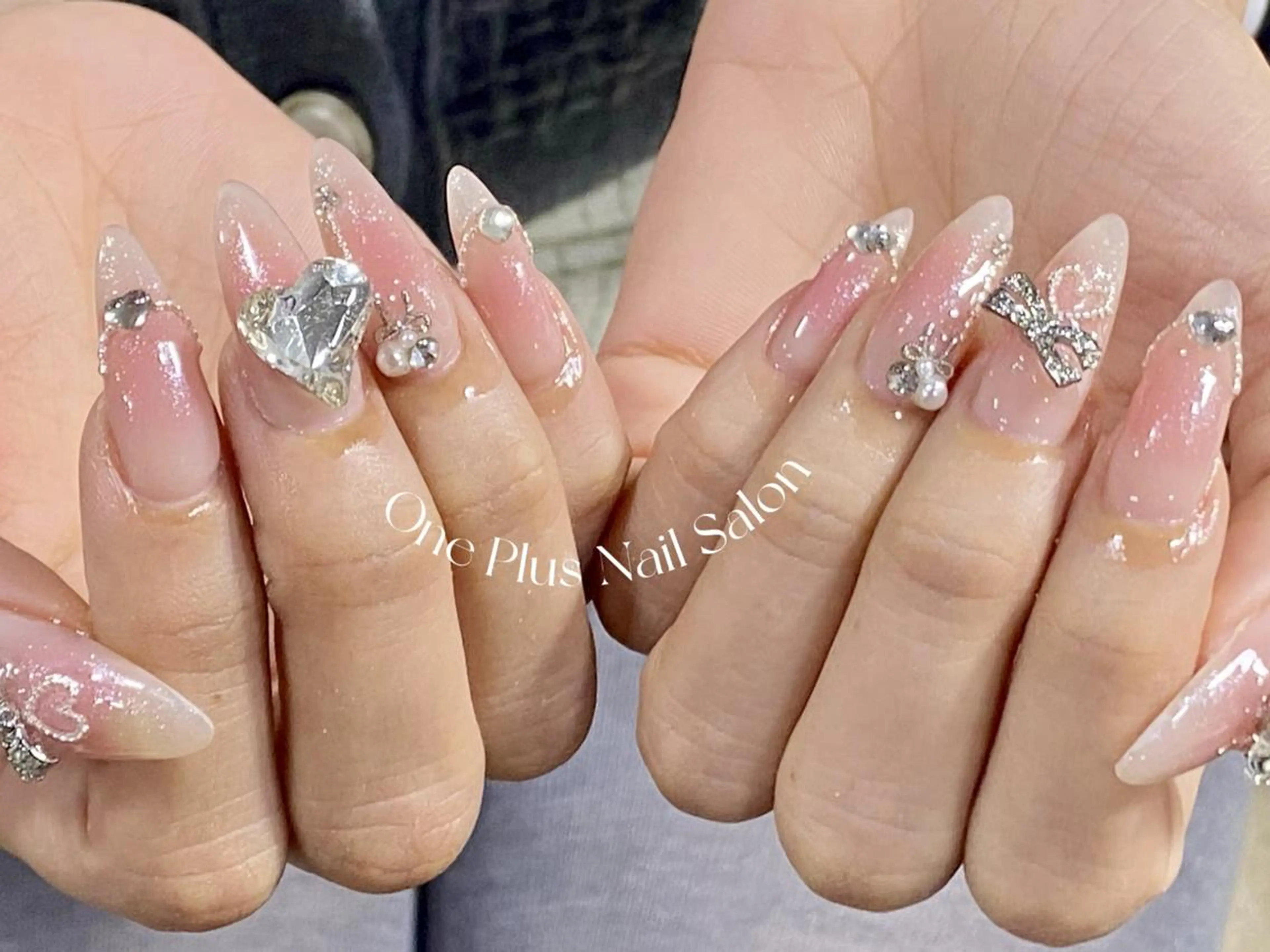 ネイル アートネイル 長さ出し フレンチネイル ガーリー ハート One Plus キキのネイルデザイン