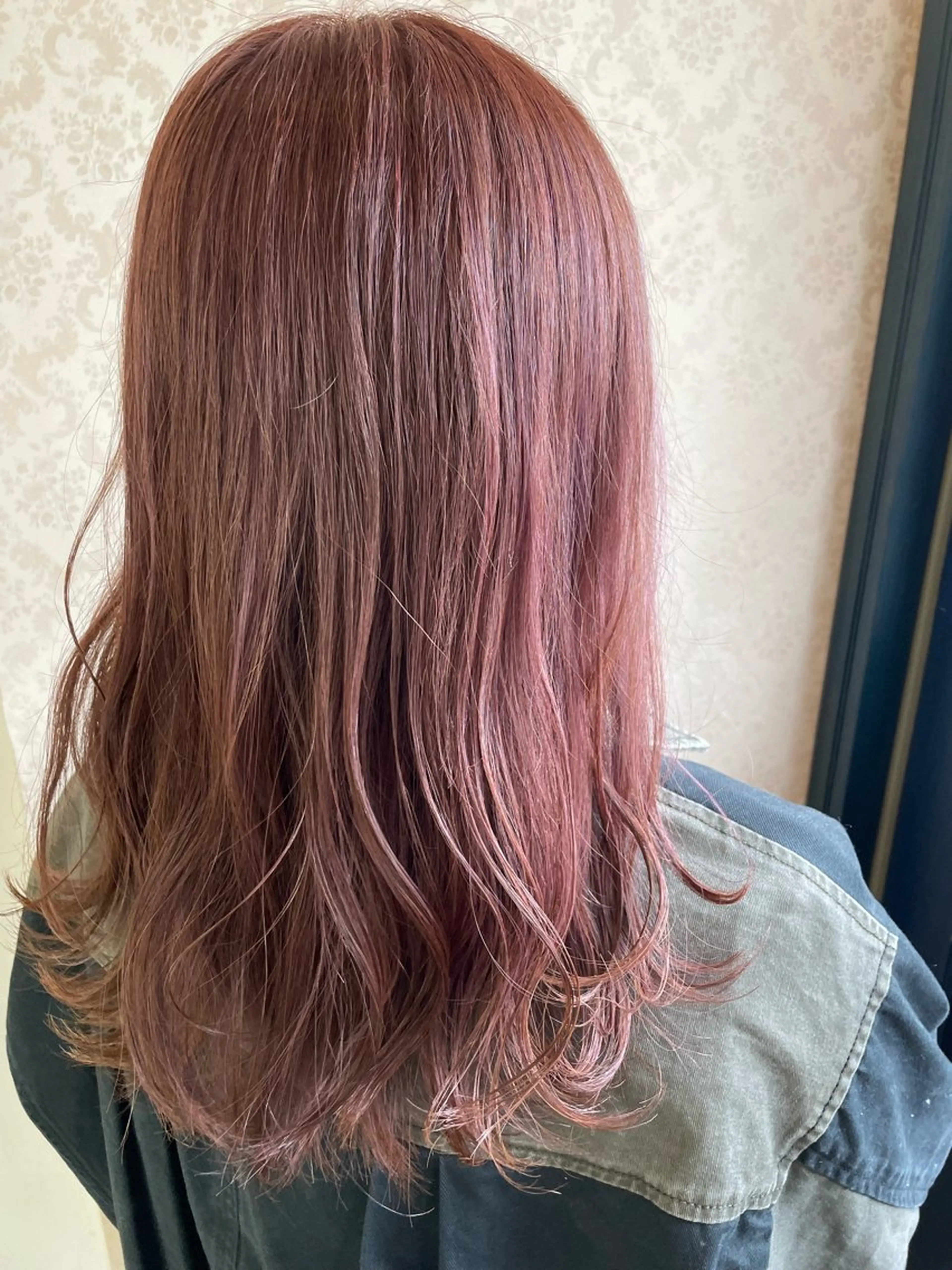 カラー ヒヨシ ルナのヘアスタイル