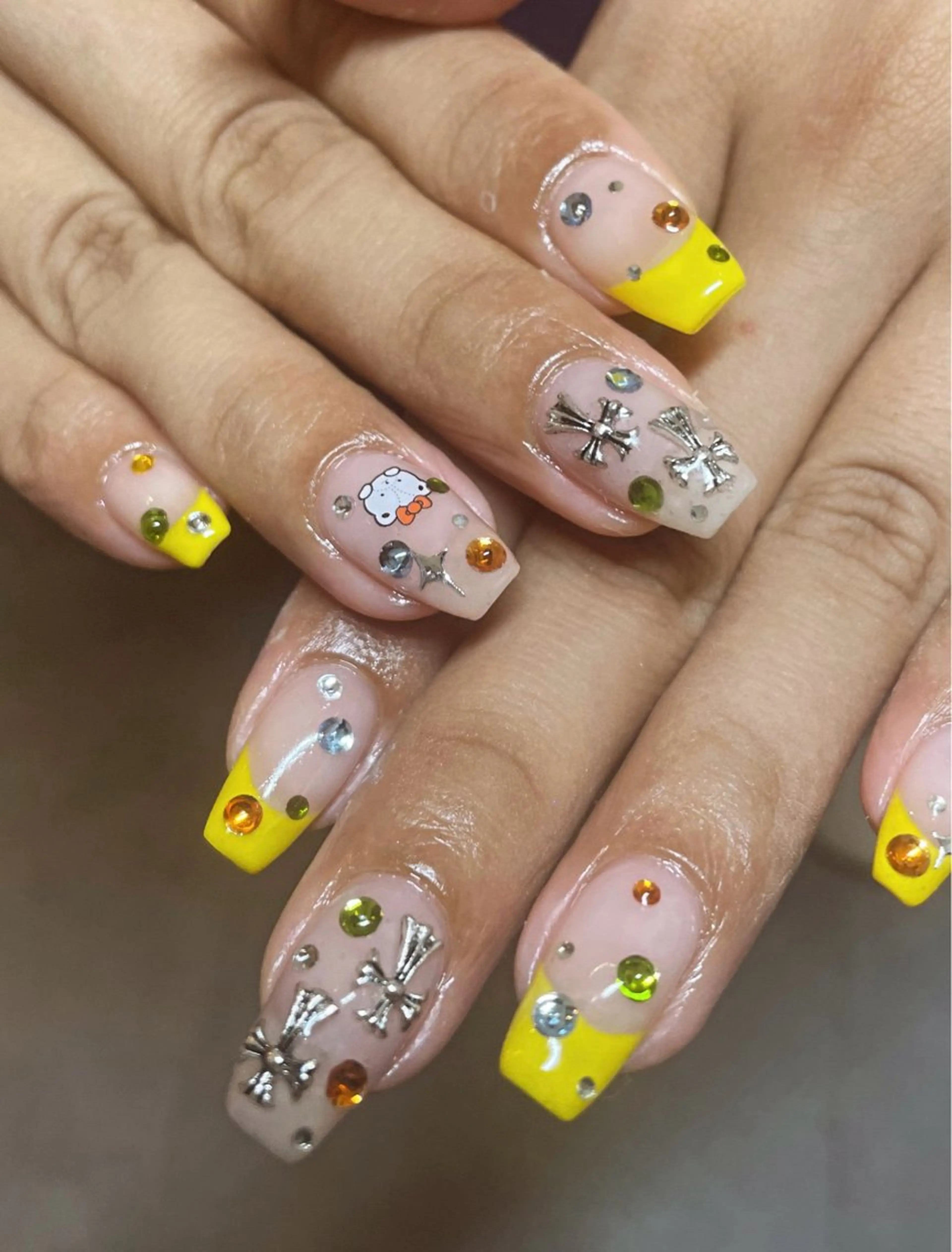 ネイル 黄色 anny ／あにのネイルデザイン