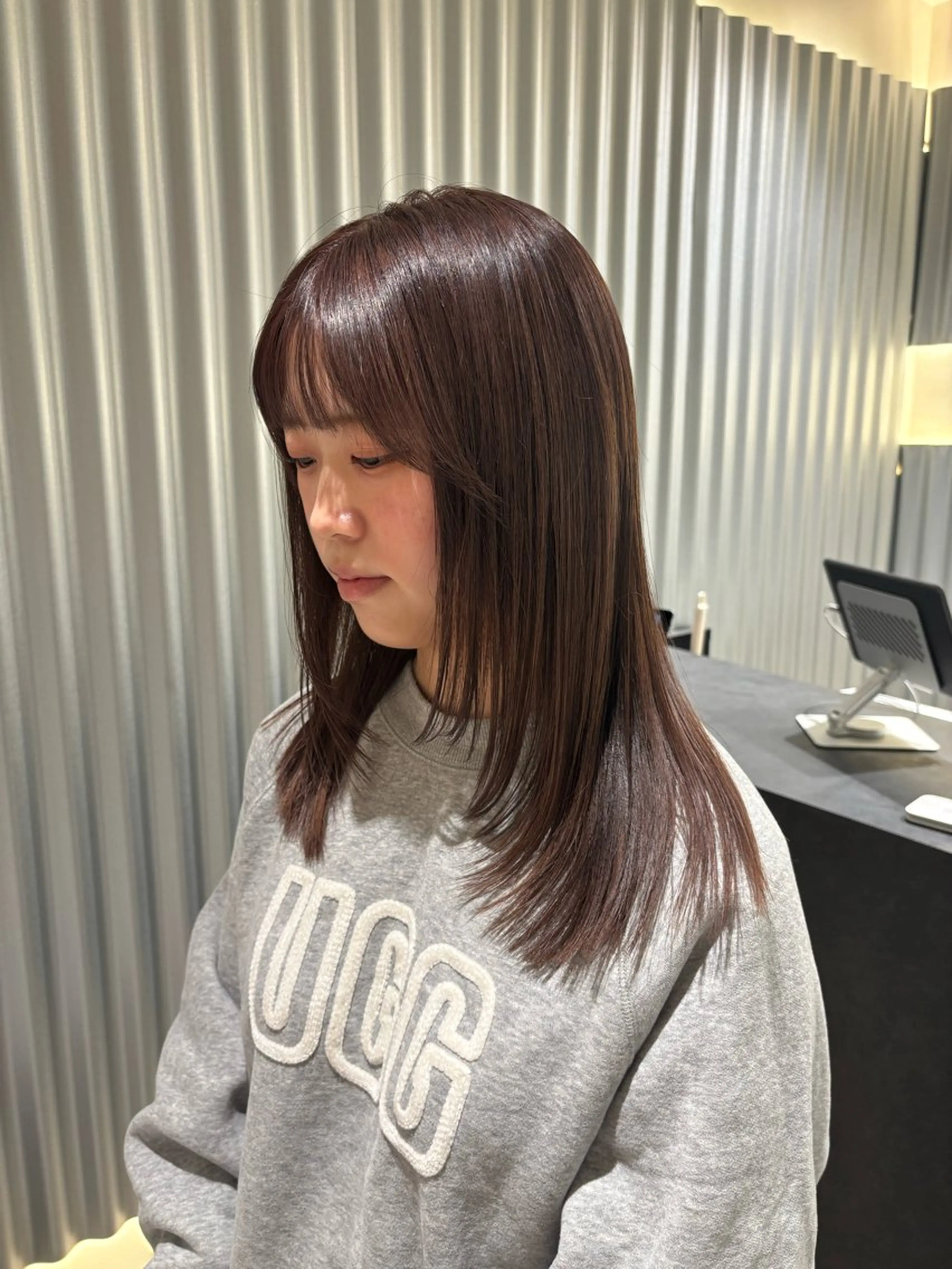 ミディアム カラー パーマ ヘアアレンジ レイヤーカット カット ヘアカラー トリートメント ヘッドスパ ヘアセット 押切 響　のヘアスタイル