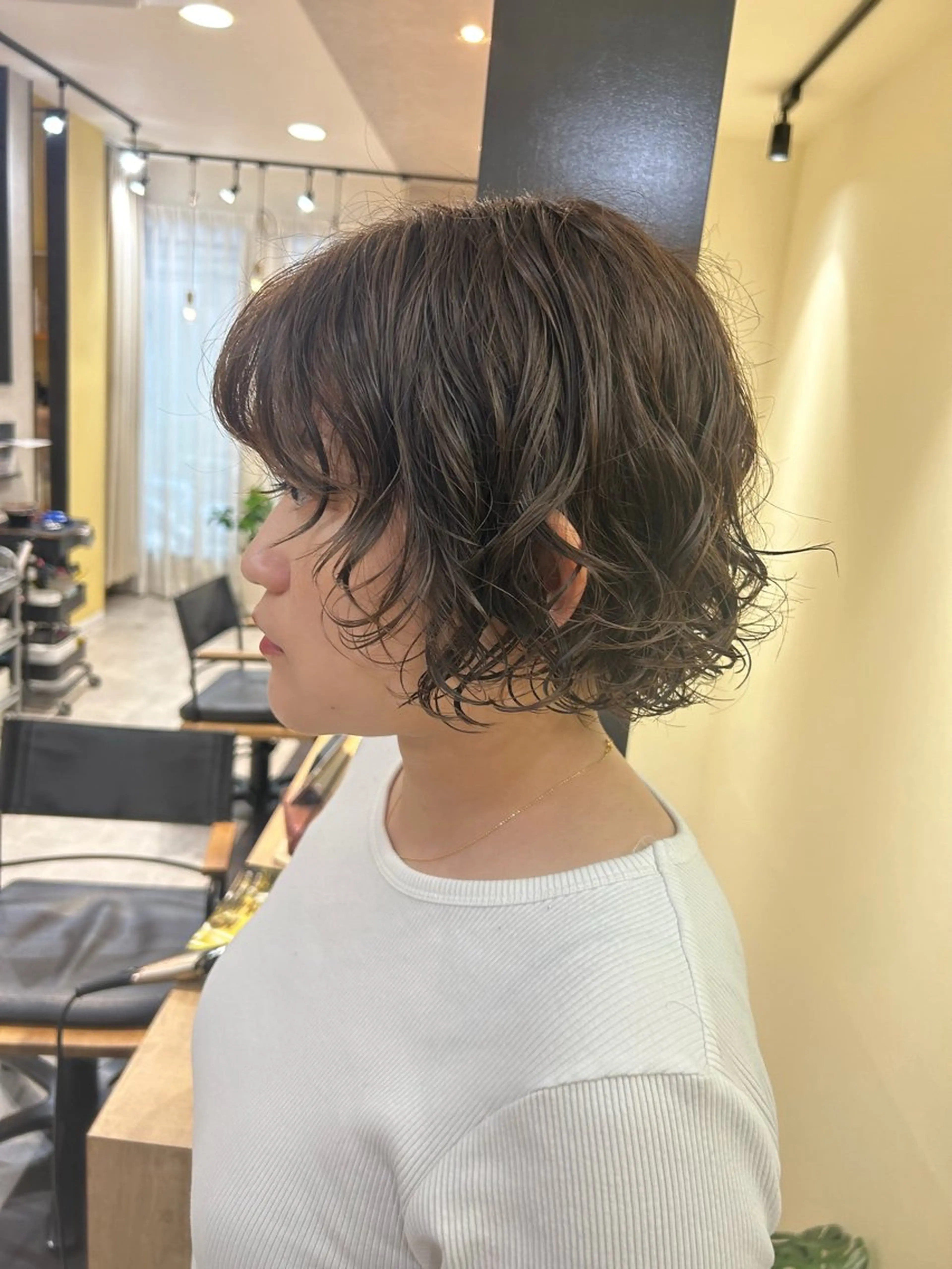 ショート パーマ ボブ カット パーマ hub hair レイヤー/透明感のヘアスタイル