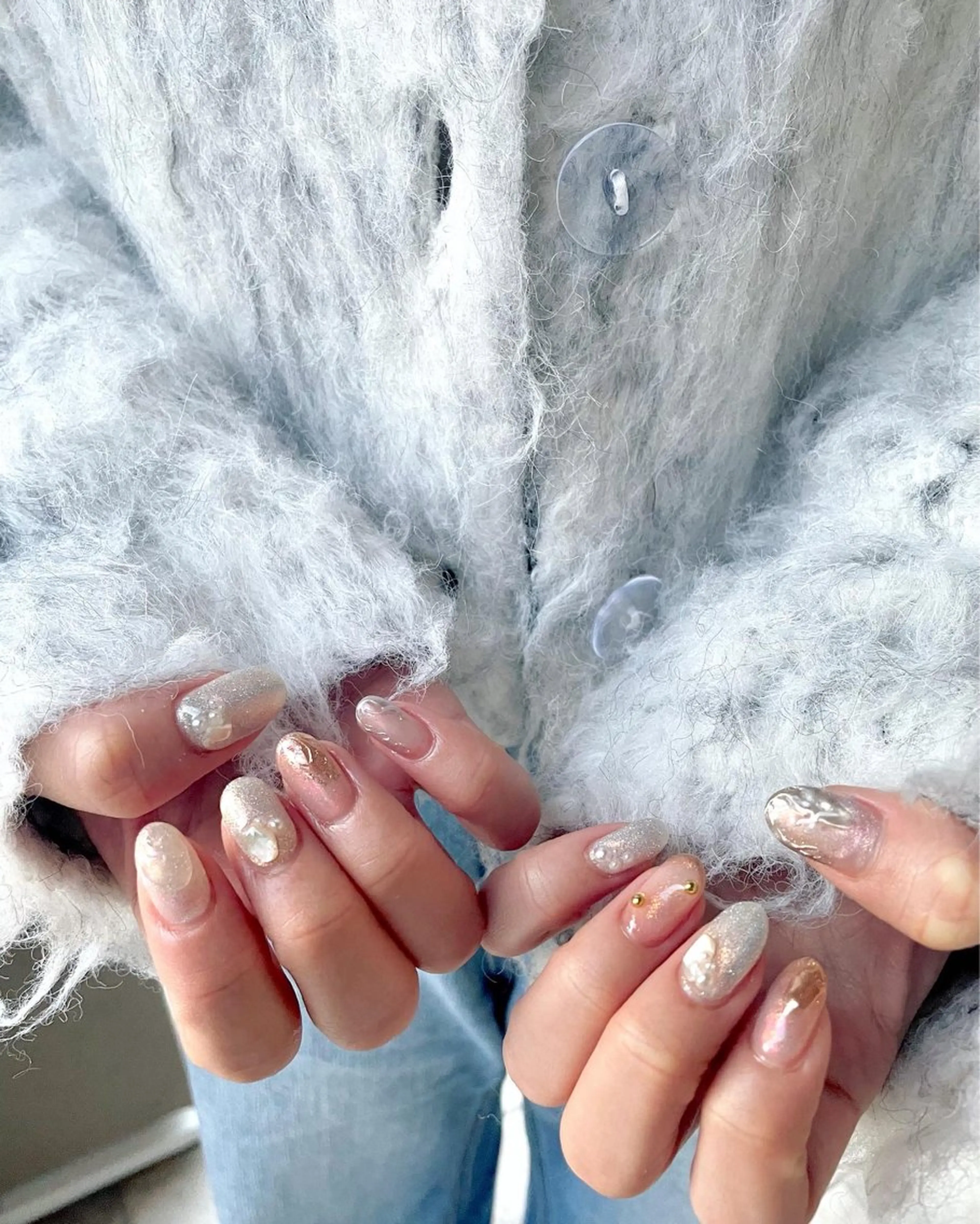 ネイル ジェルネイル キラキラネイル パラジェル シルバー ハンドネイル フットネイル 甲府市徳行 🧸prunelleのネイルデザイン