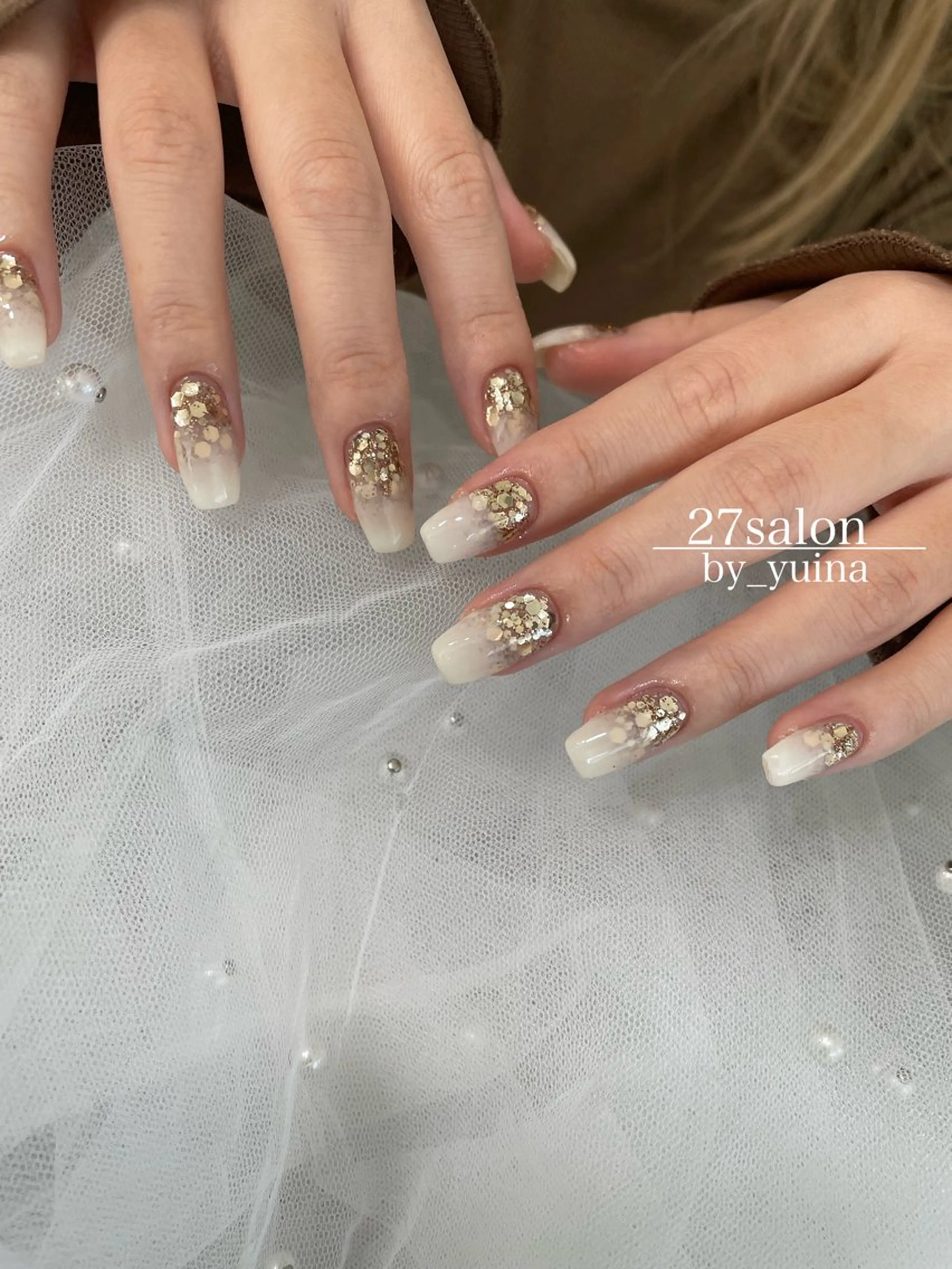 ネイル グラデーション ラメ(グリッター) ラメグラデーション ホワイト ハンドネイル 27salon yuinaのネイルデザイン