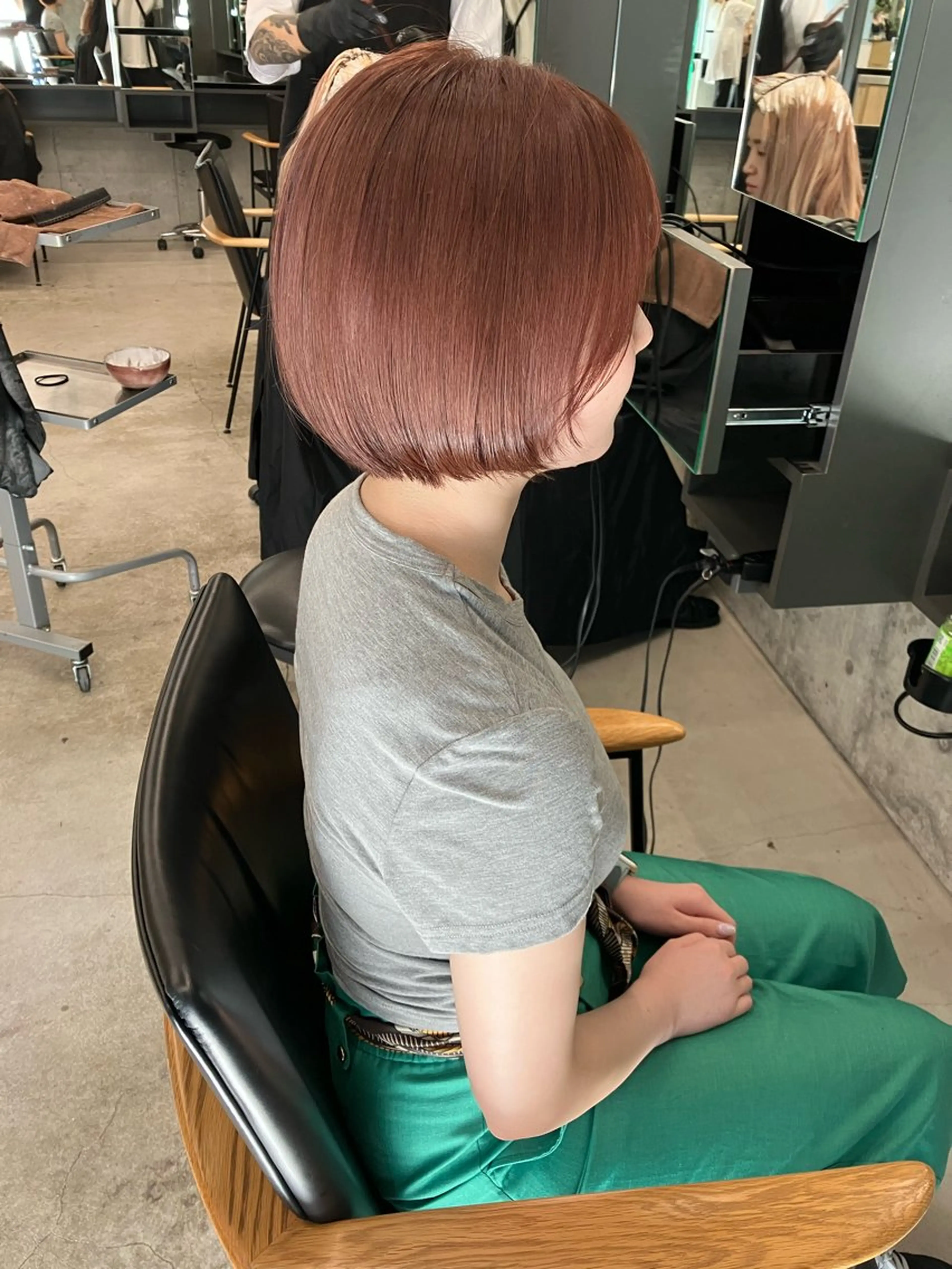 ショート 似合わせカットカラー 👩MINAのヘアスタイル