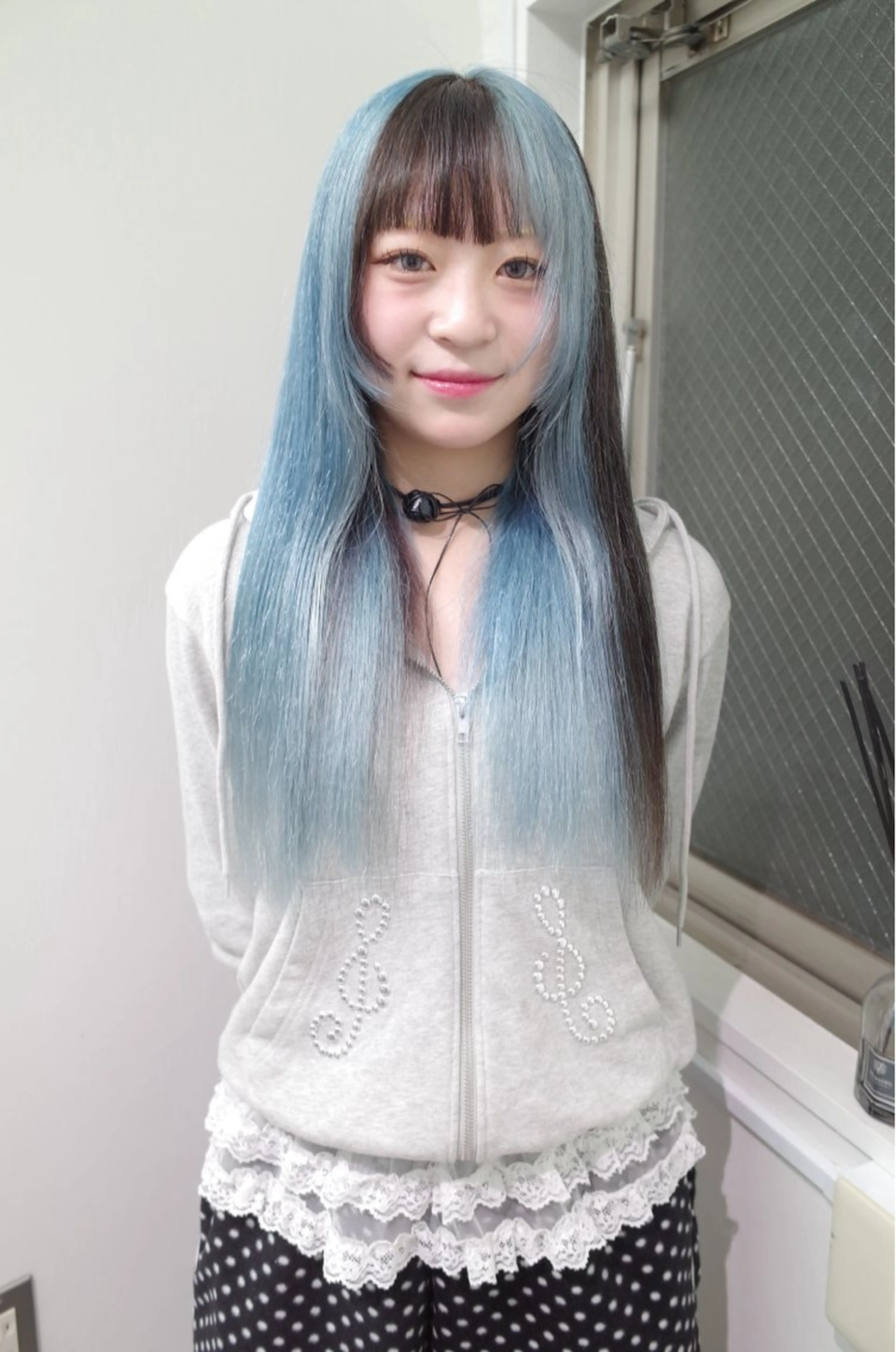 ロング カラー IDE AYANEのヘアスタイル