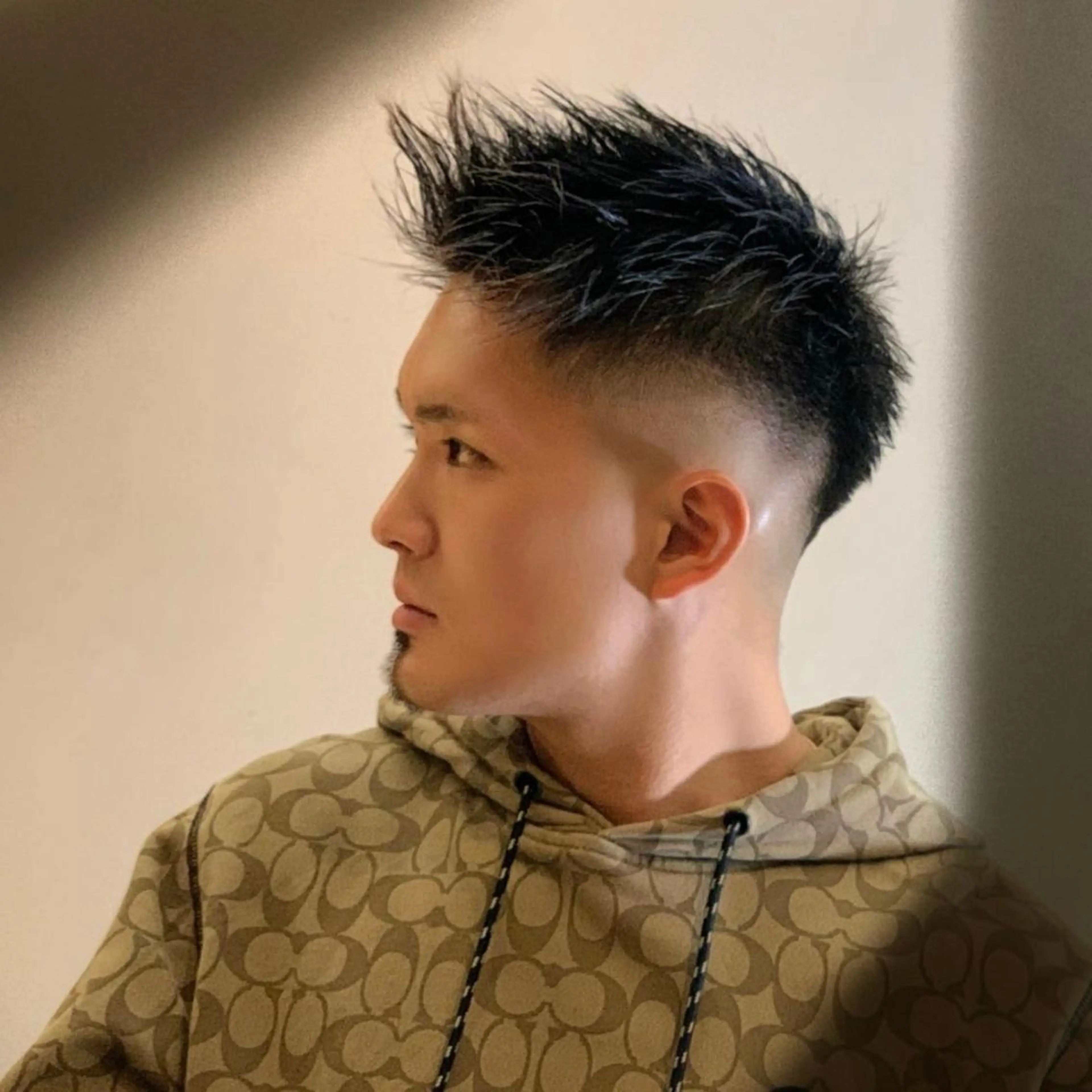 メンズ フェードカット スキンフェード メンズ専門　井藤 雅也のヘアスタイル