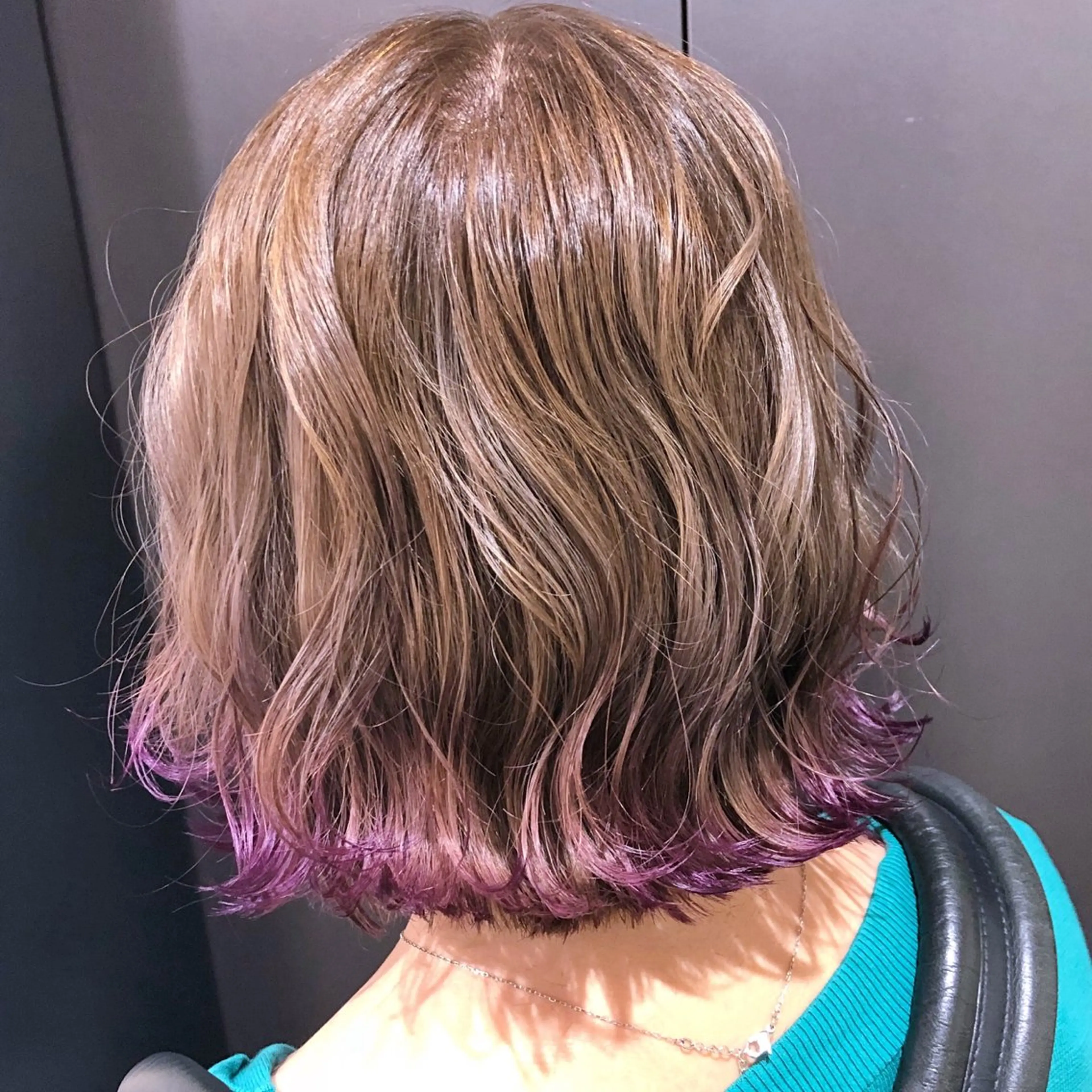 ミディアム カラー ヘアカラー トリートメント Lull (シェアサロンReco VIProom)所属・Lull1人美容室 バレイヤージュのヘアスタイル