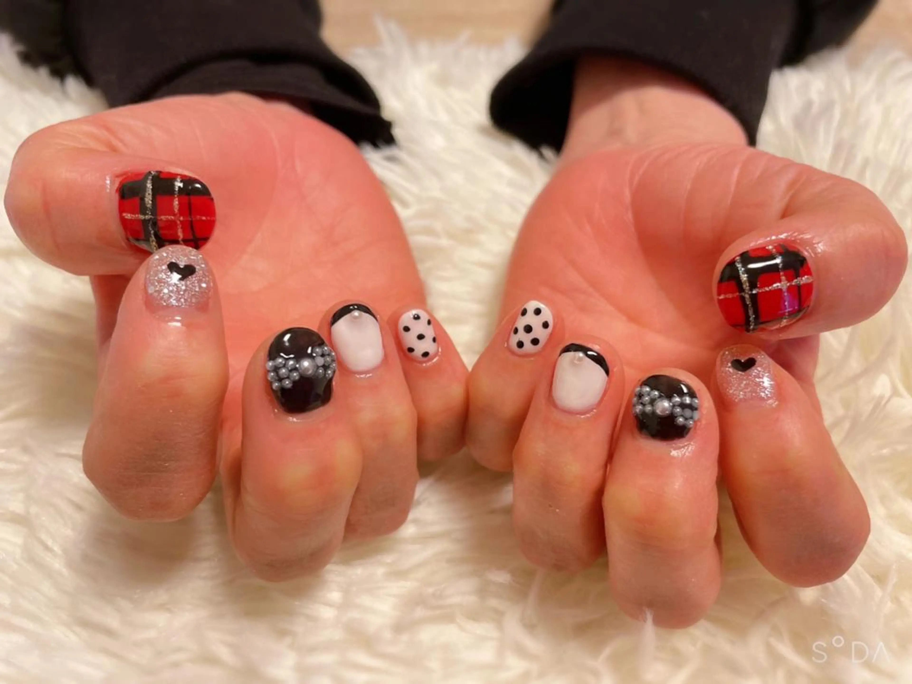 ネイル ドット フレンチネイル リボン Nail salon Betty❤︎のネイルデザイン