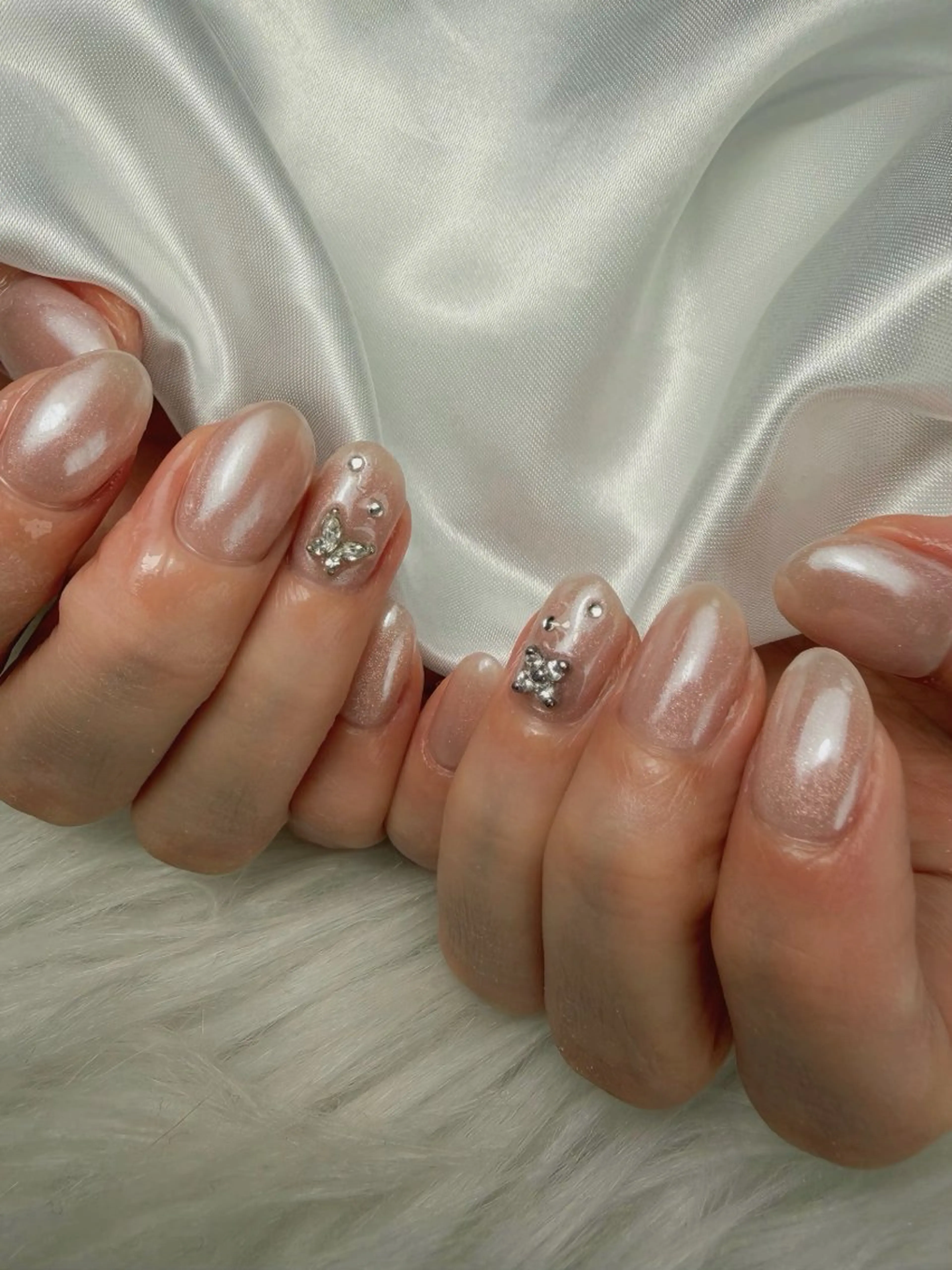 ネイル ハンドネイル ゴテゴテ💙ワンホン リオナのネイルデザイン