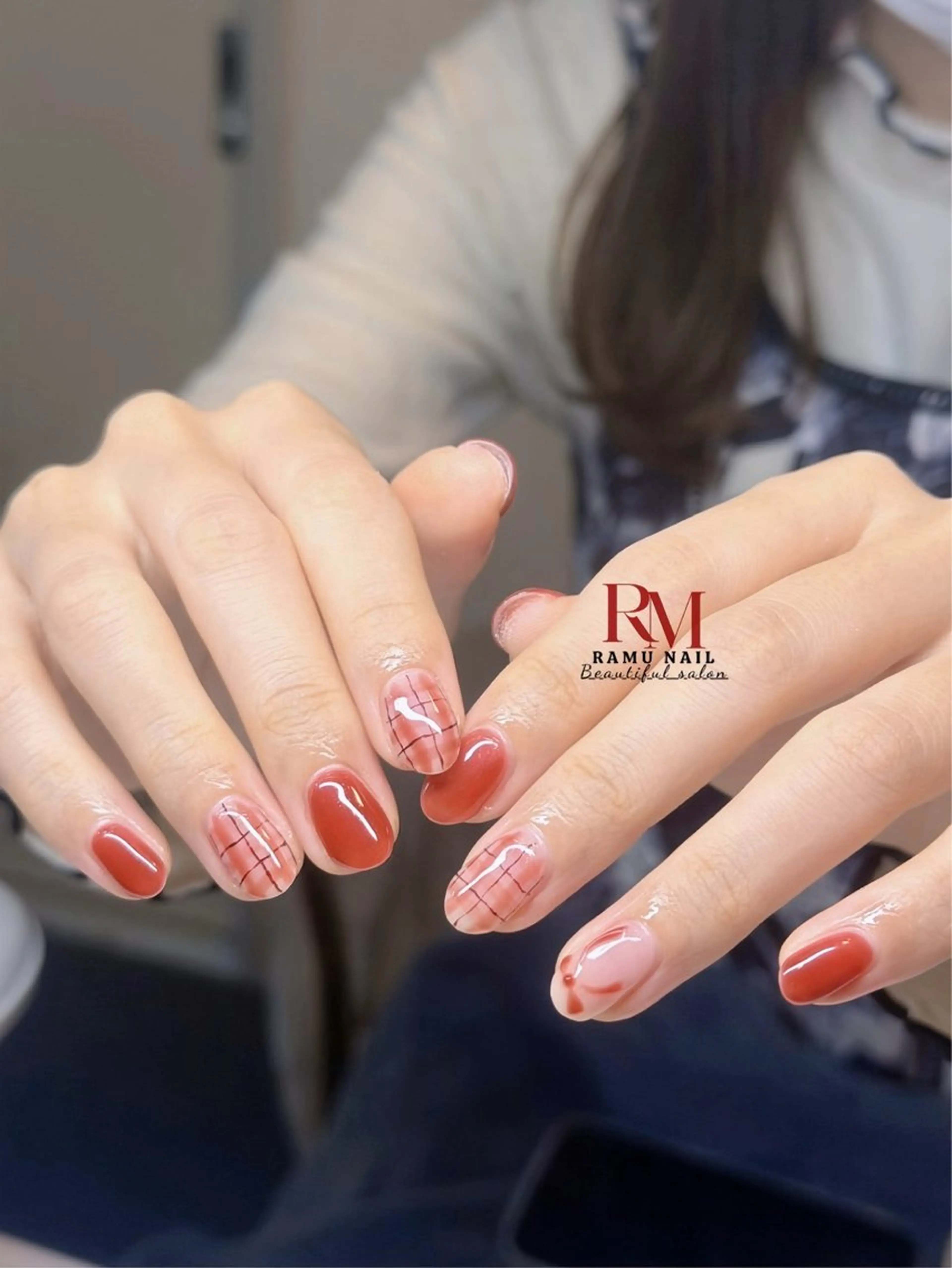 ネイル キラキラネイル マグネットネイル ミラーネイル ピンク ワンホンネイル ハンドネイル RAMU Nail 恵比寿店のネイルデザイン