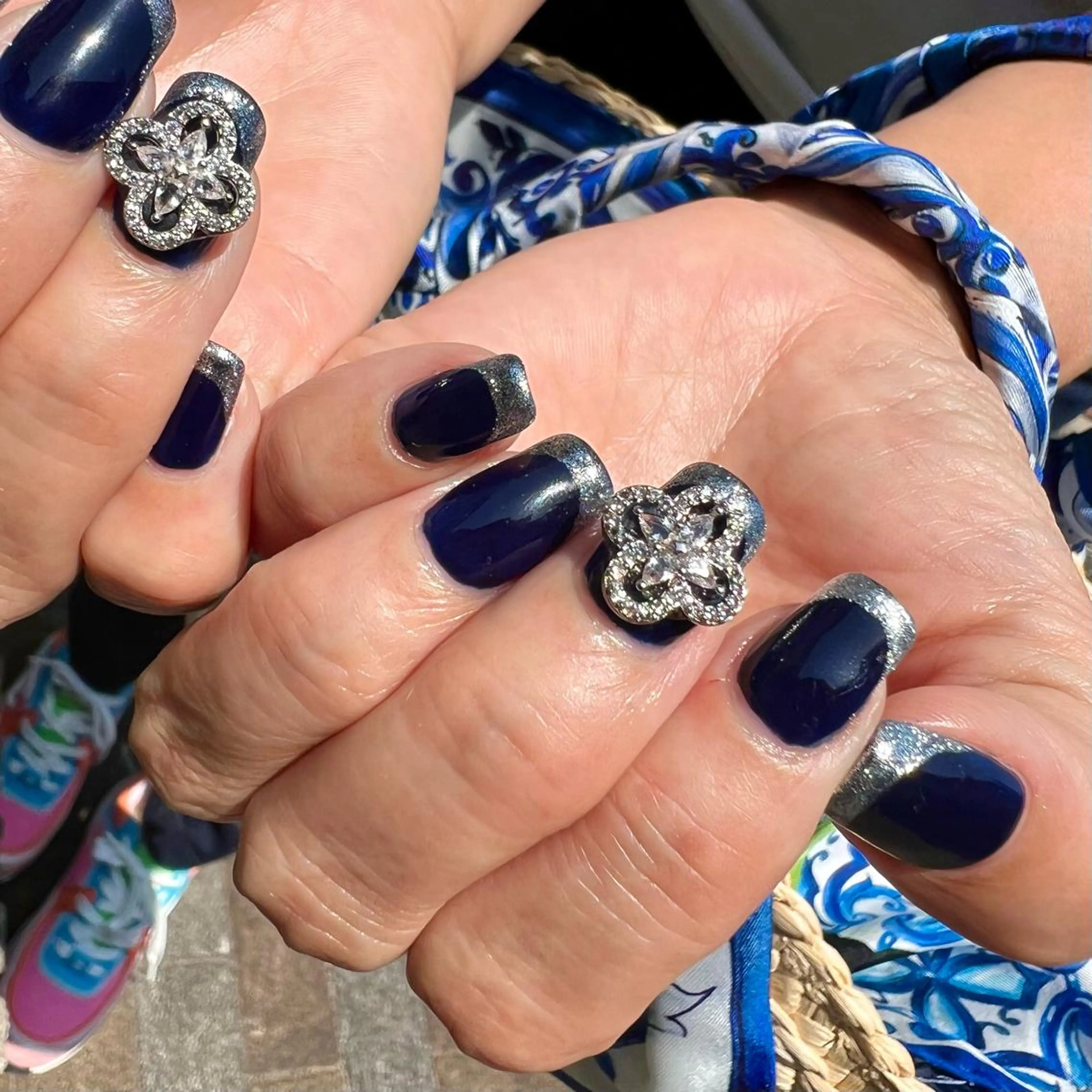 ネイル フレンチネイル ラメ(グリッター) ハンドネイル ネイルサロン Leung nailのネイルデザイン