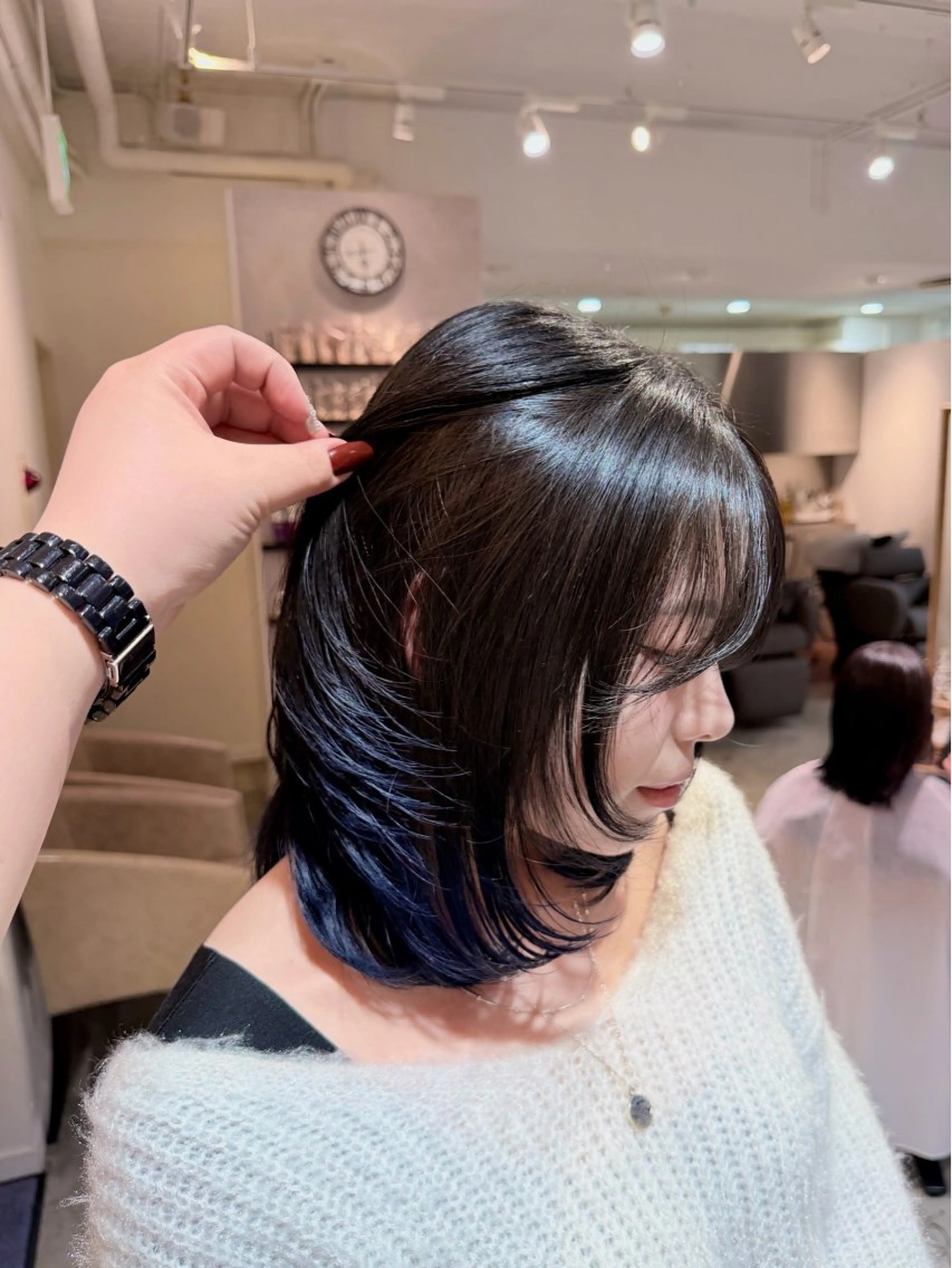 ミディアム カラー 黒髪 ブリーチ ブルーカラー ケアブリーチ ダブルカラー 🦈AKARI🦈 袋町/韓国風/透明感のヘアスタイル