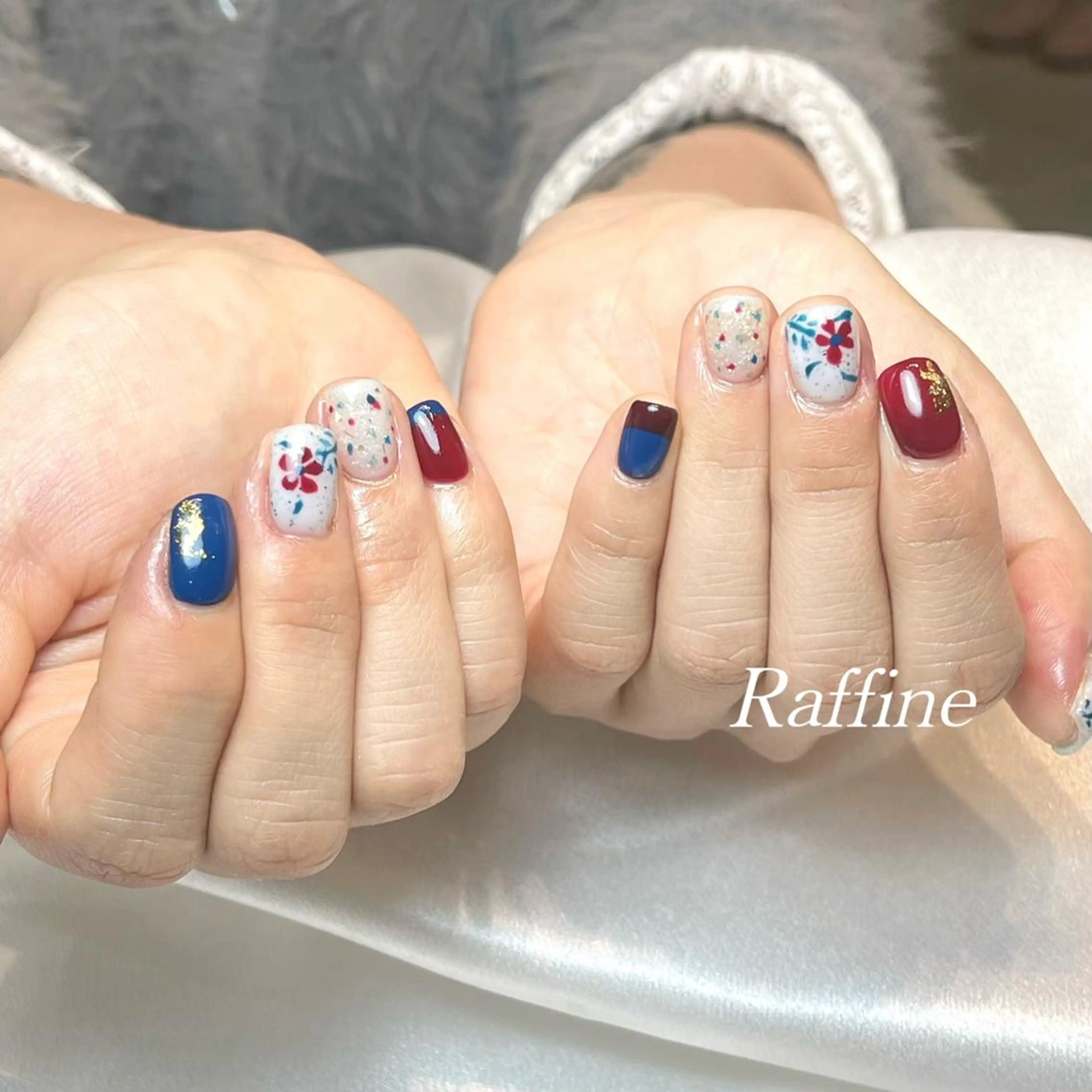 ネイル RAFFINE 月🦋🩵のネイルデザイン