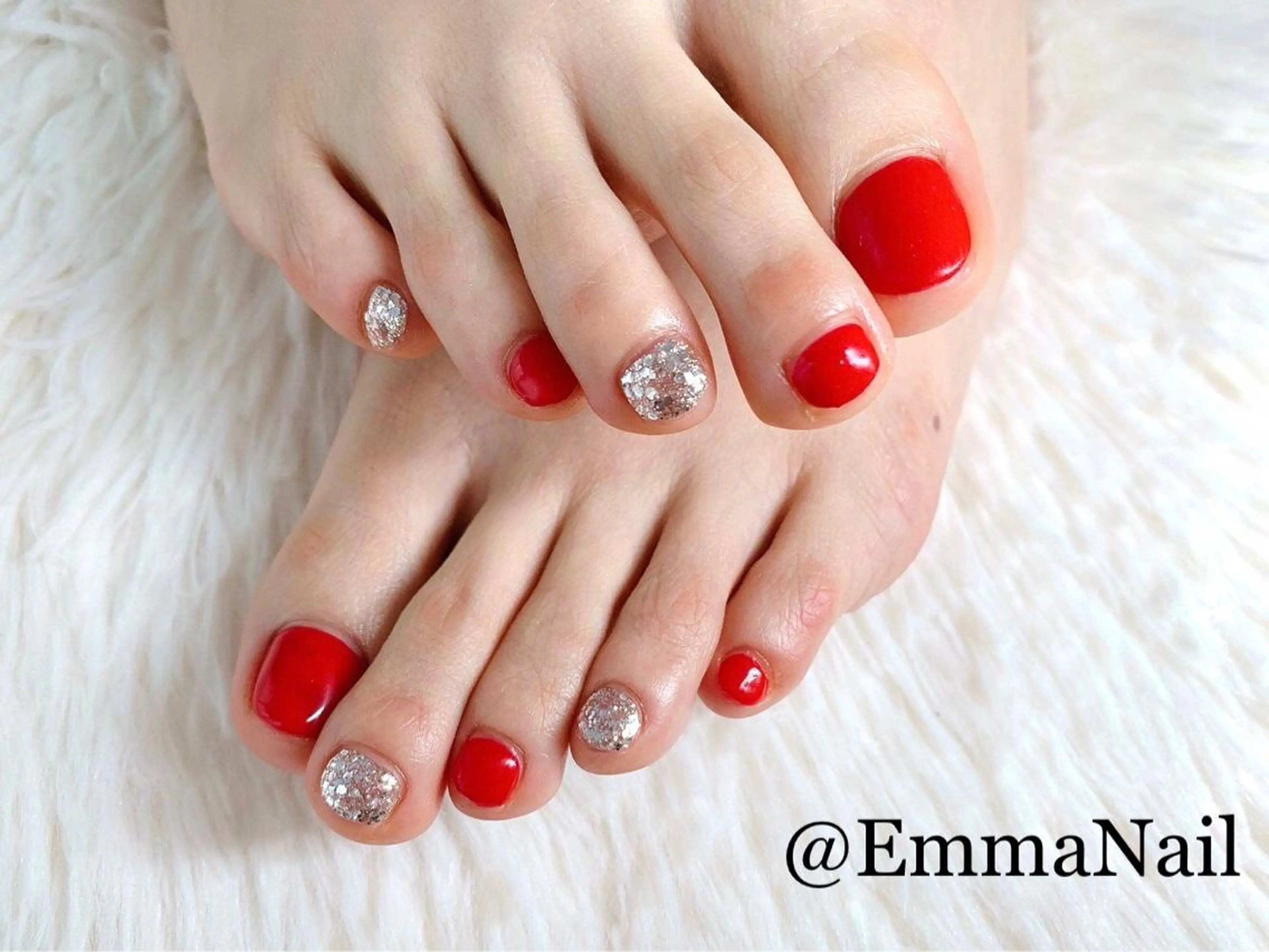 ネイル フットネイル ワンカラーネイル フットネイル salon EM&A emiのネイルデザイン