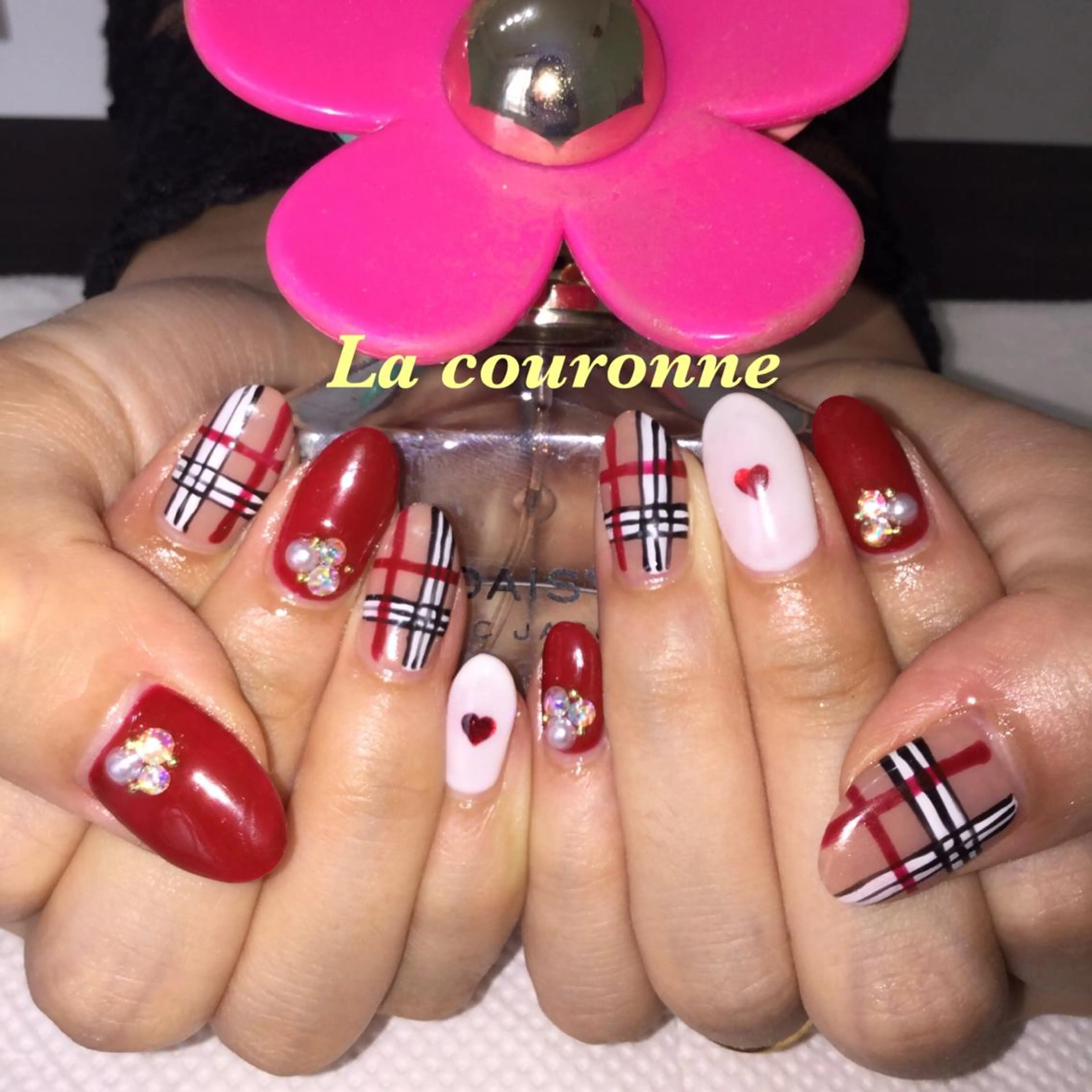 ネイル Lacouronne NATSUMIのネイルデザイン