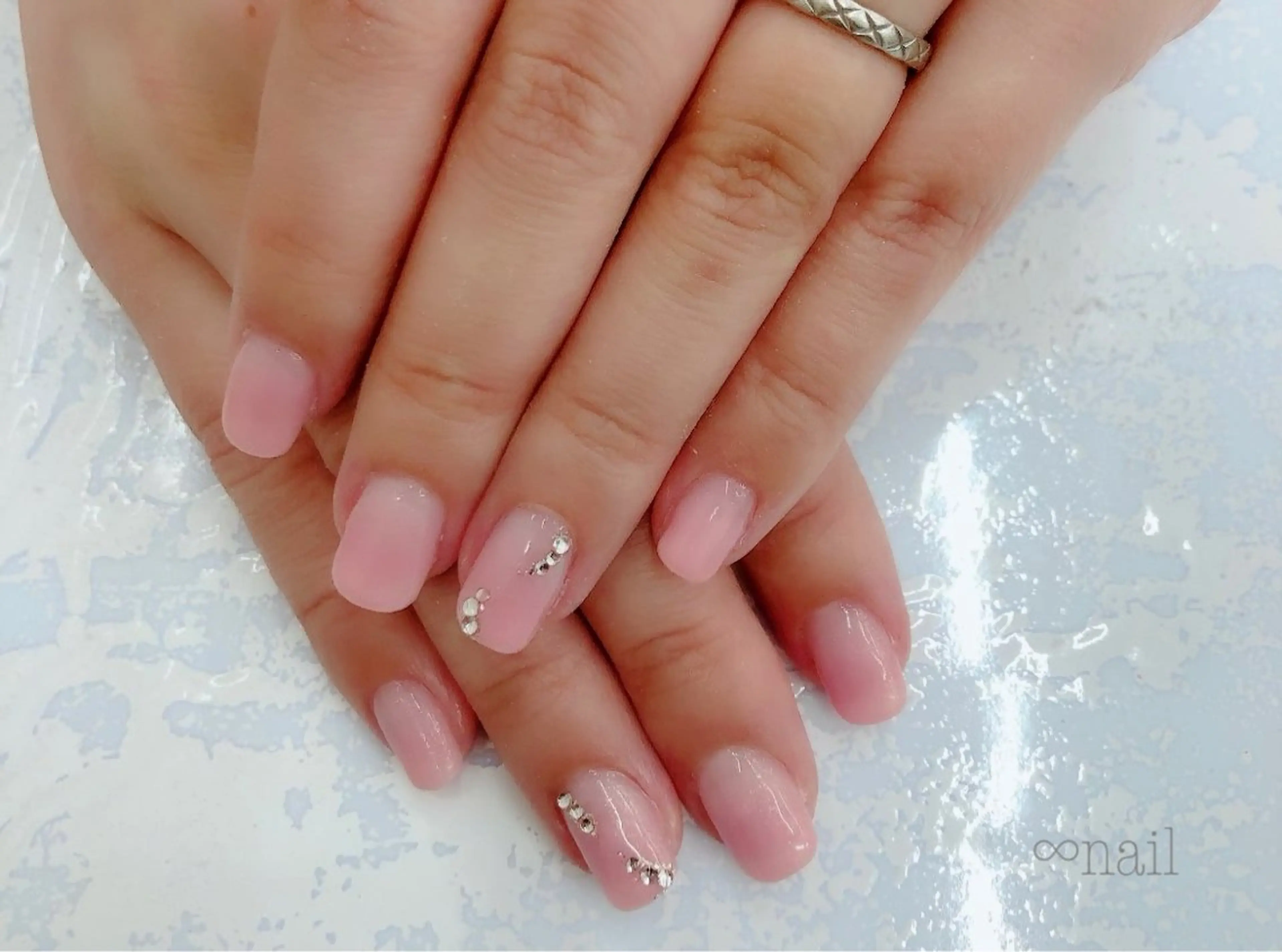 ネイル ♾nail 恵美のマツエク・マツパデザイン