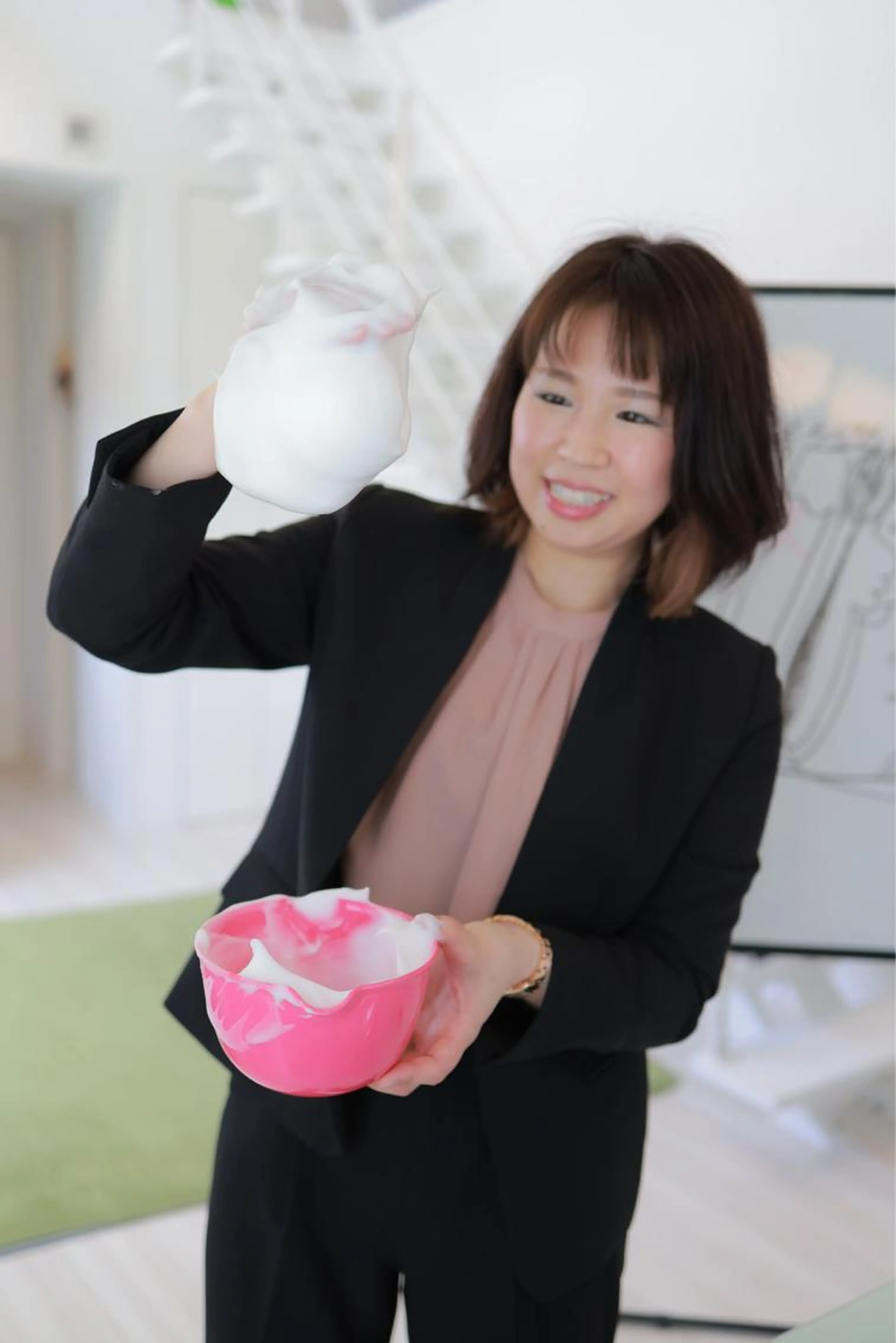 《スキンチェック》自分のお肌を細胞レベルで知ることができます。なりたいお肌になるためのお手入れの提案をします。の写真