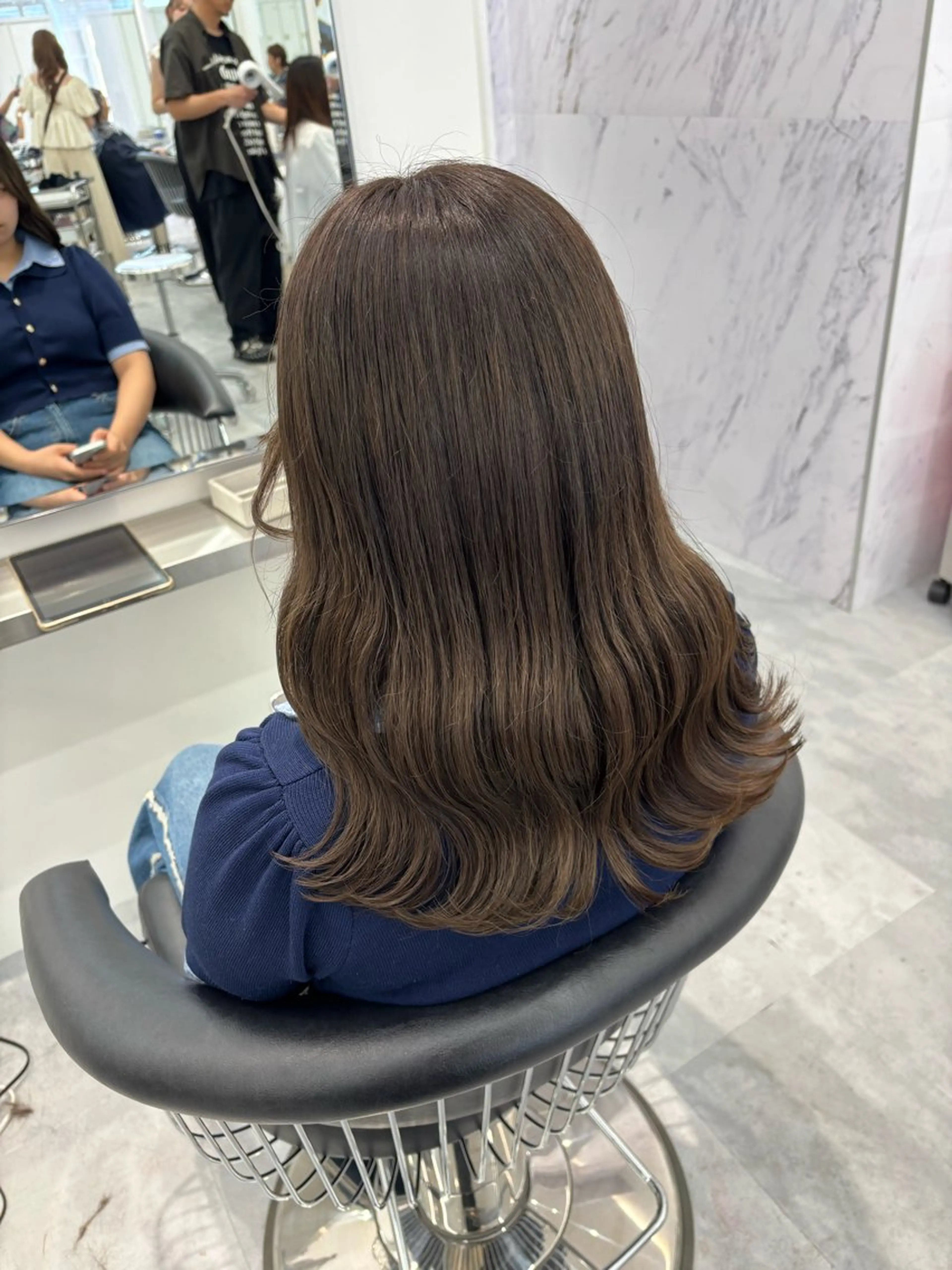 セミロング カラー カット ヘアカラー ParveMix 🪽鳥取彩花のヘアスタイル