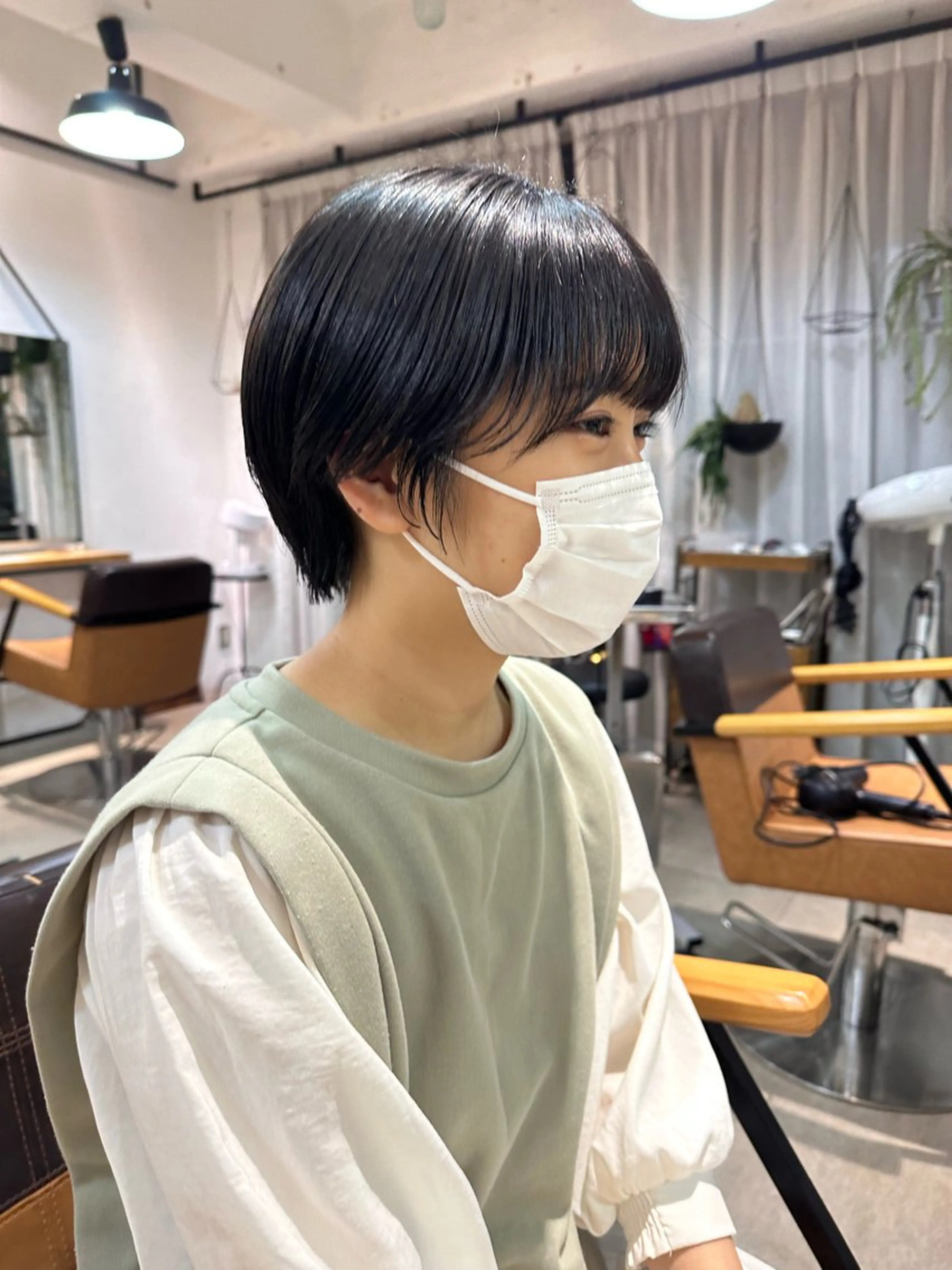 ショート REINA☁️透明感 カラー/ぷつっと♡のヘアスタイル