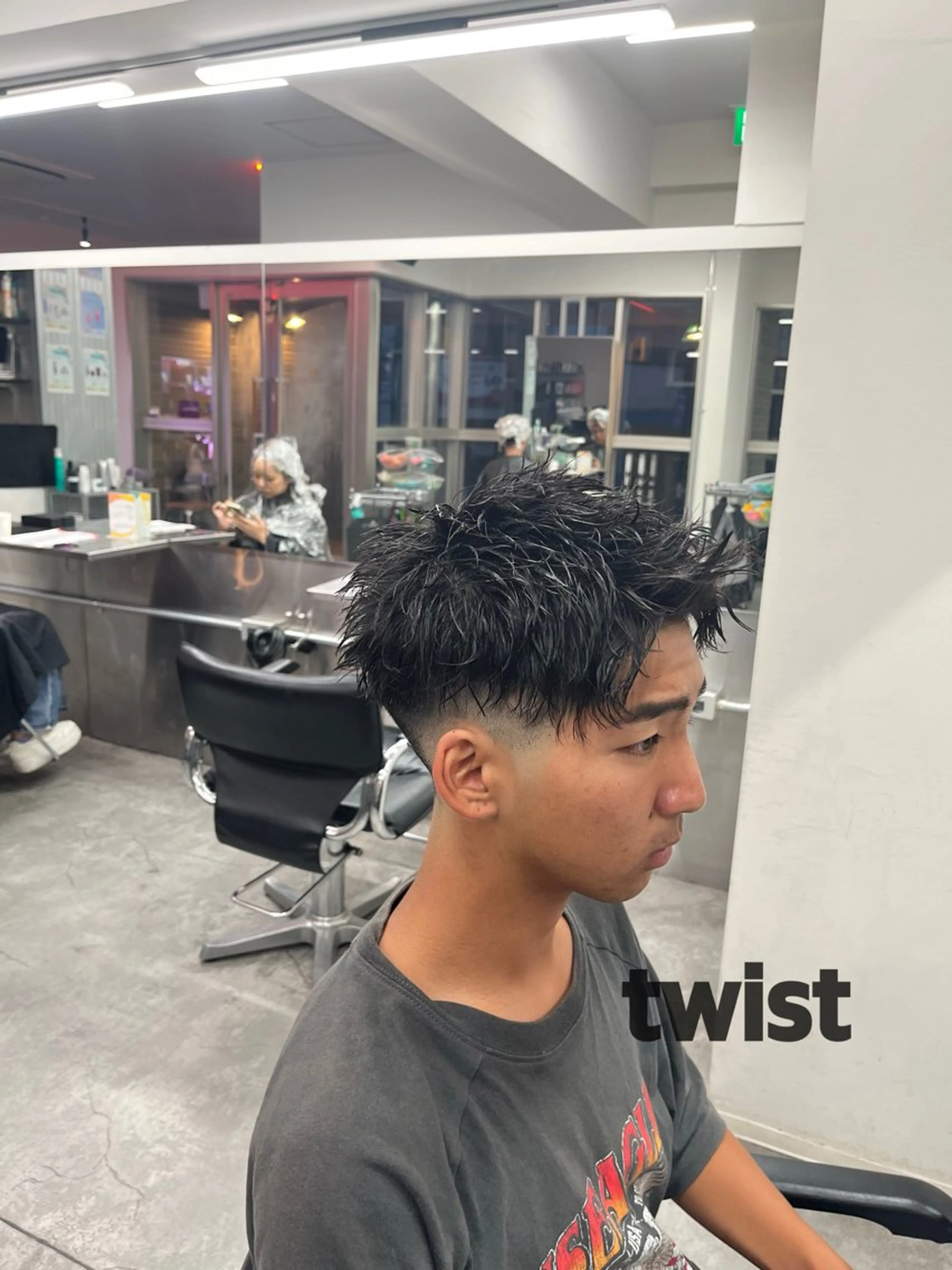 ショート パーマ メンズ メンズパーマ メンズツイストパーマ ツイストパーマ カット パーマ ヘッドスパ ヘアセット メンズ特化/パーマ /フェード/洋輔のヘアスタイル