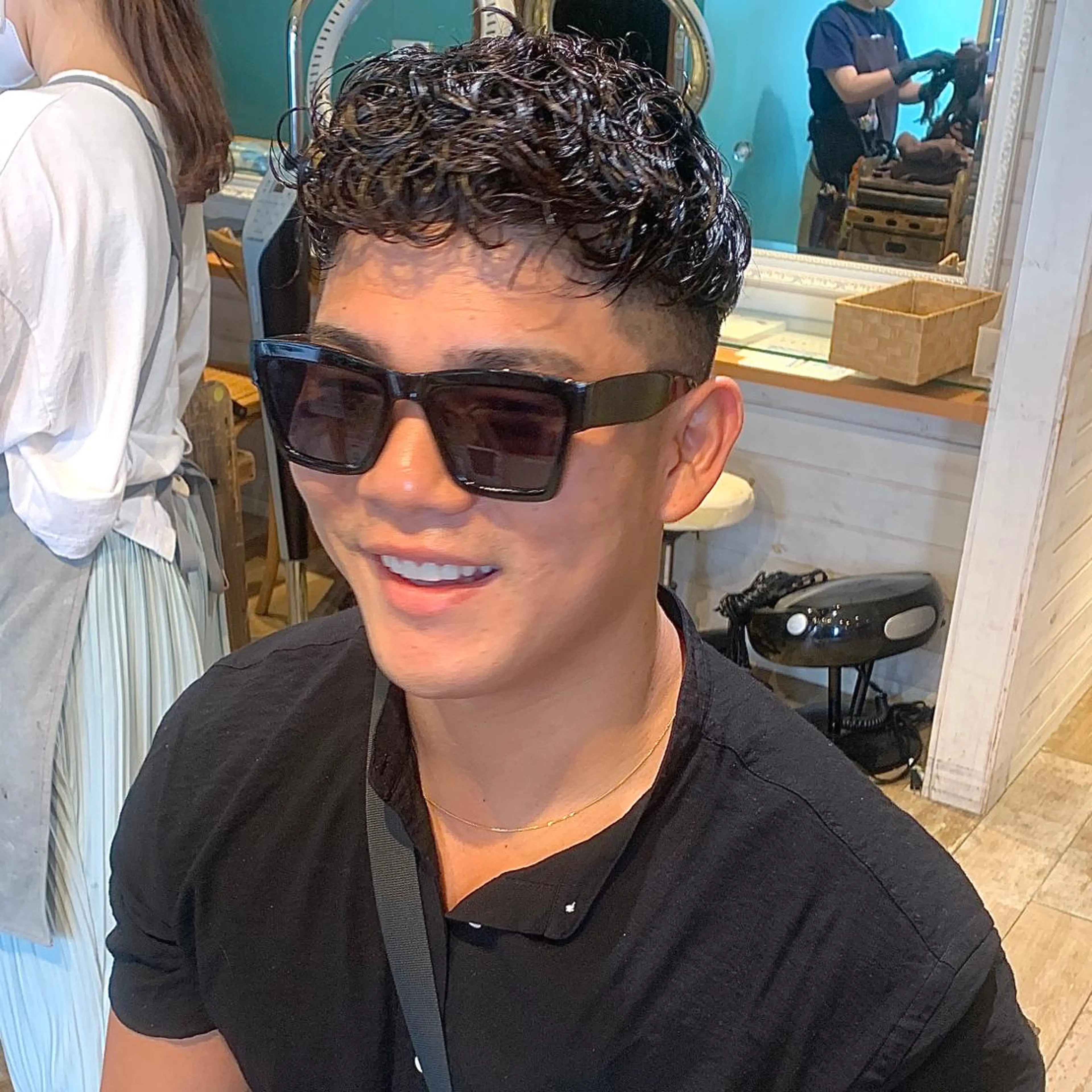 ショート パーマ メンズ カルマパーマ メンズ韓国風 メンズパーマ プードルパーマ スペインカール メンズパーマ&メンズ 縮毛矯正ならヒラノのヘアスタイル