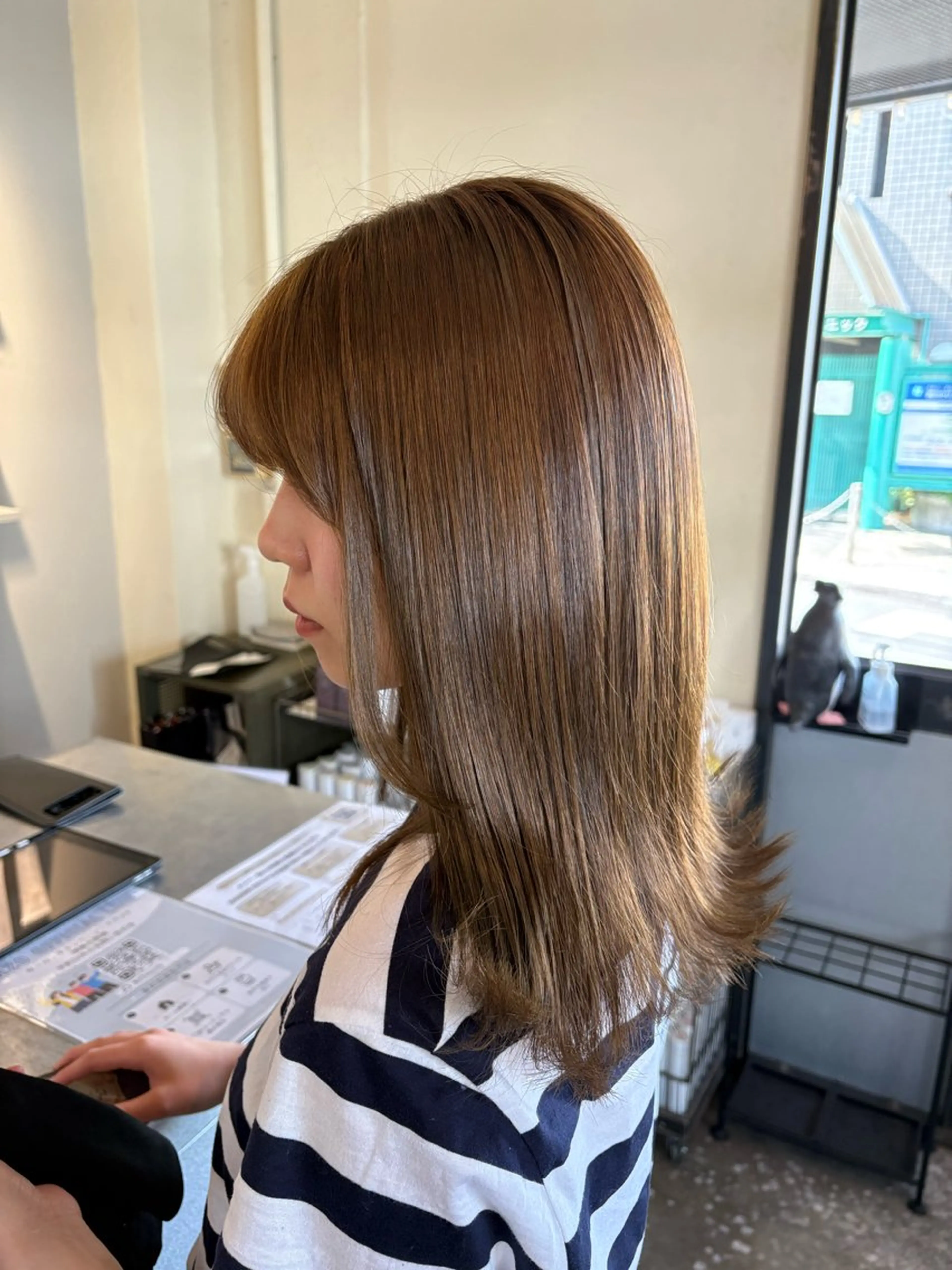 ミディアム ボブ 小山 莉沙のヘアスタイル