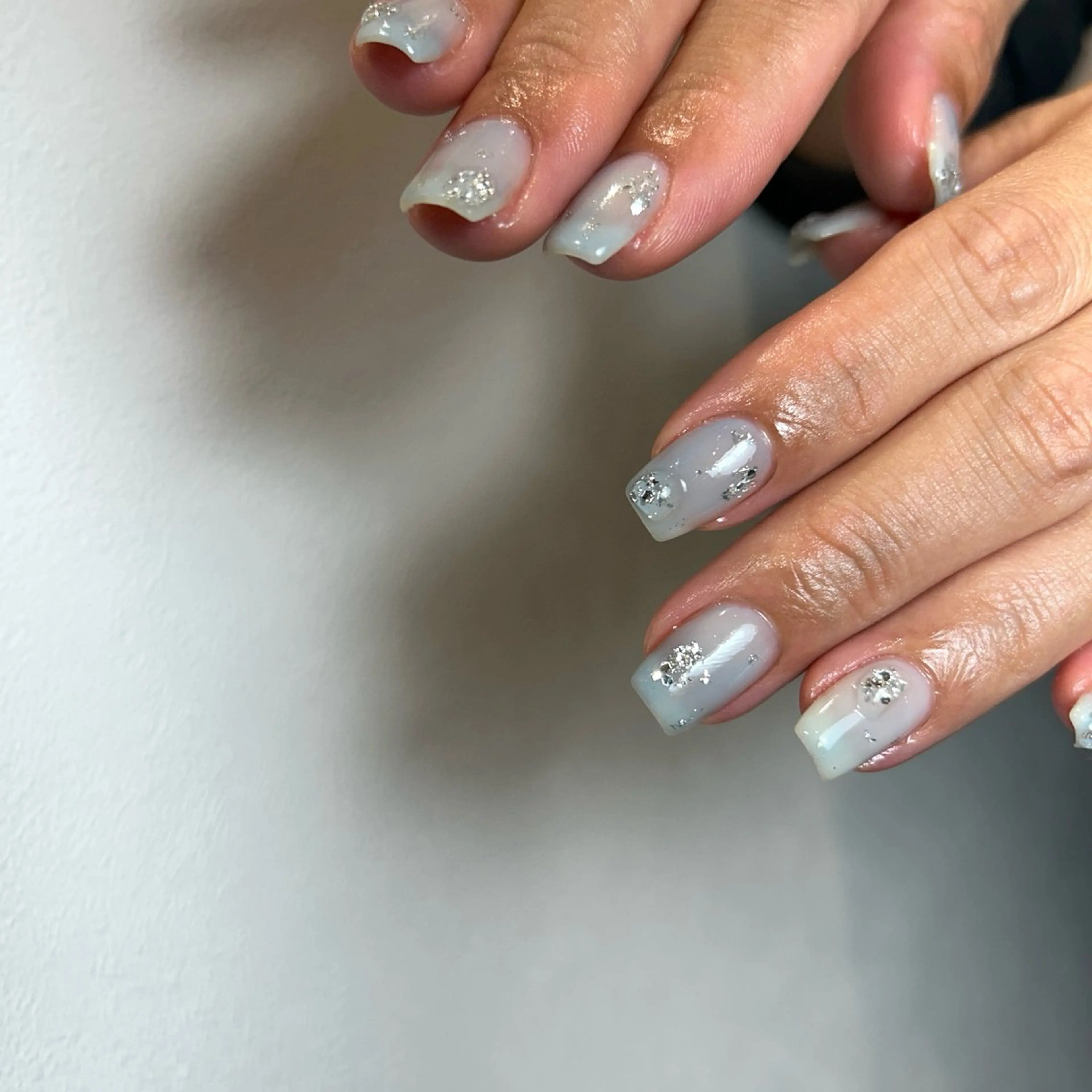 ネイル ハンドネイル NINEnami ニュアンスネイルのネイルデザイン