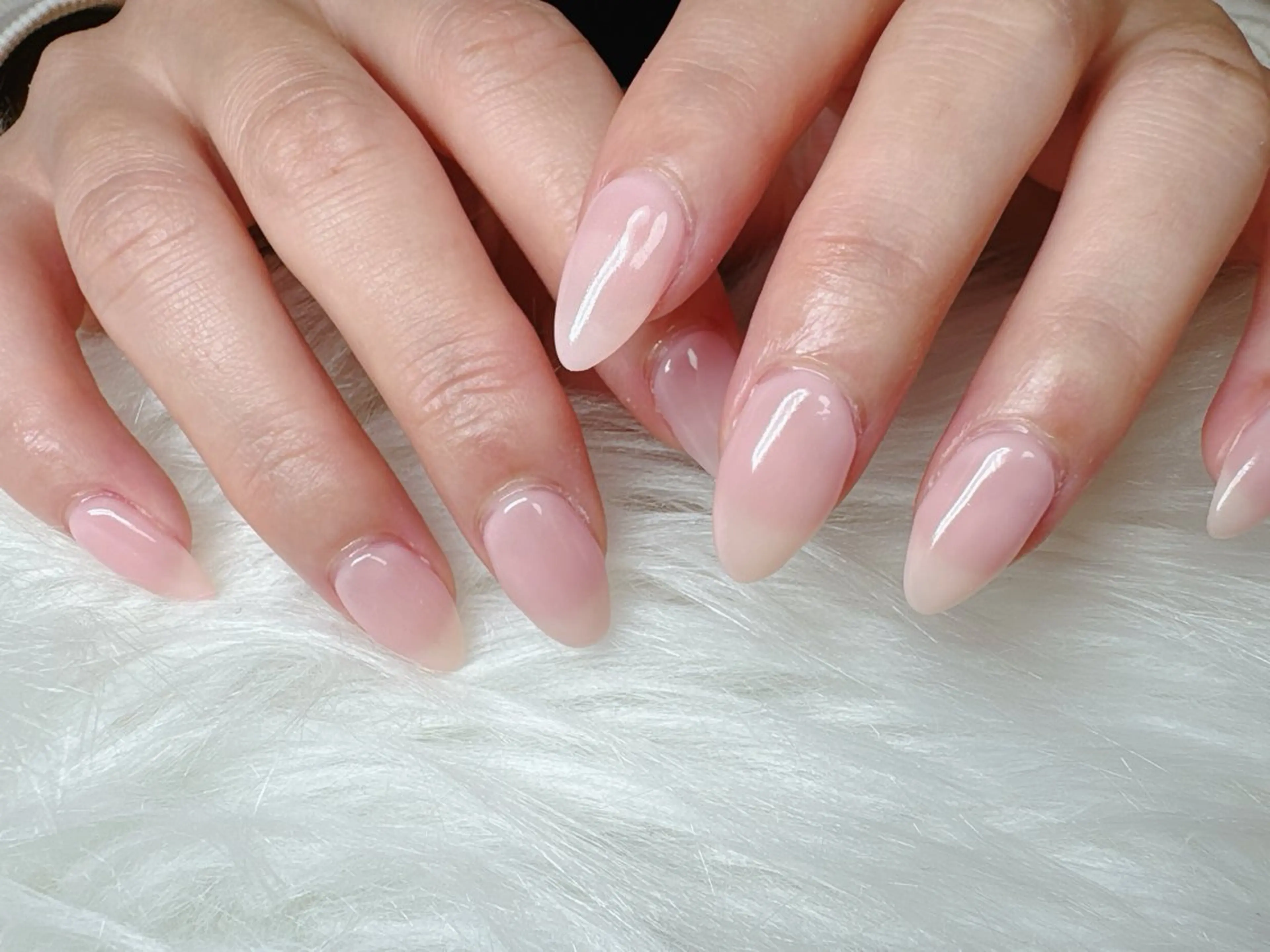 ネイル ECLAT エクラ所属・寺山 千鶴のネイルデザイン