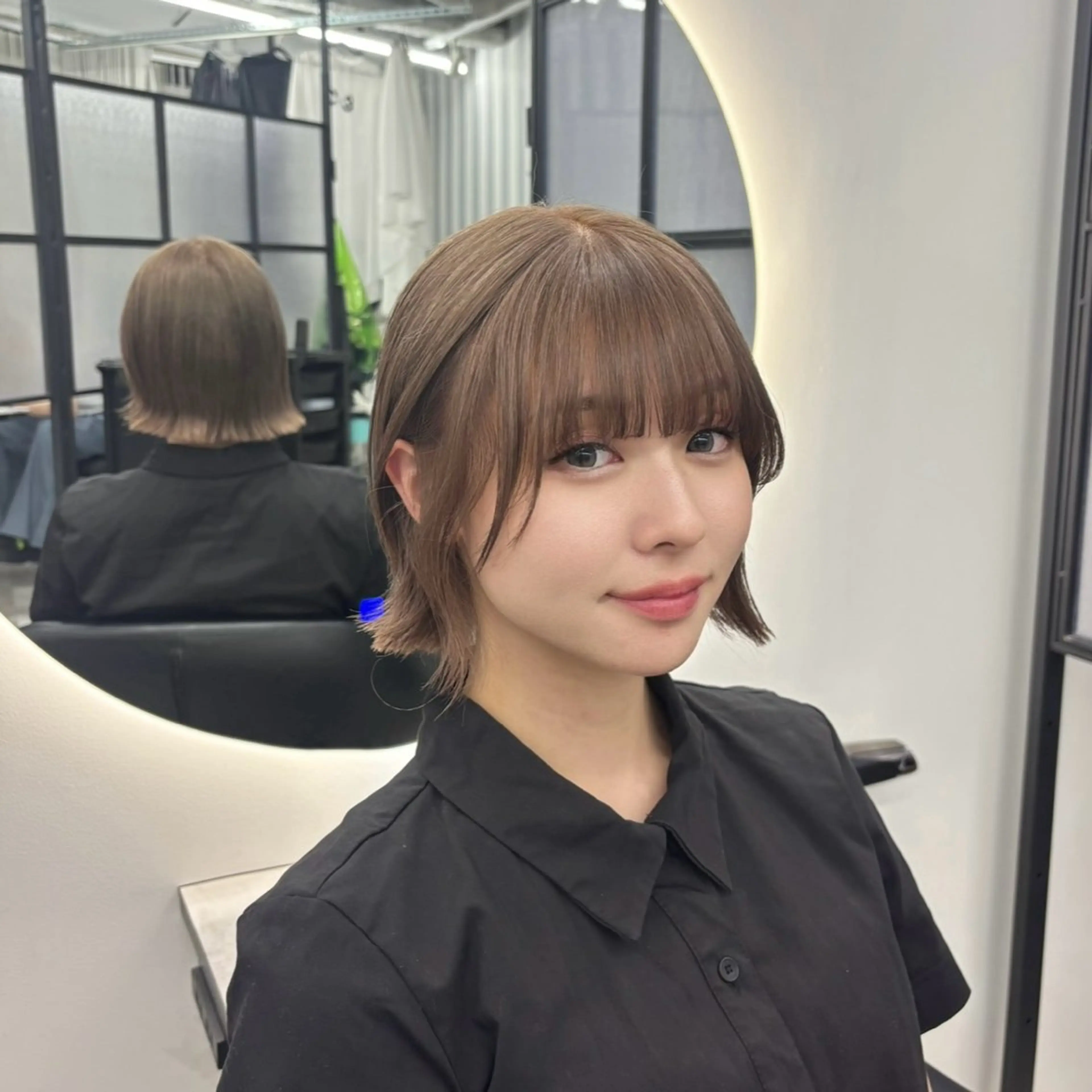 ミディアム カラー カット Ren. 🦋デザインカラーのヘアスタイル