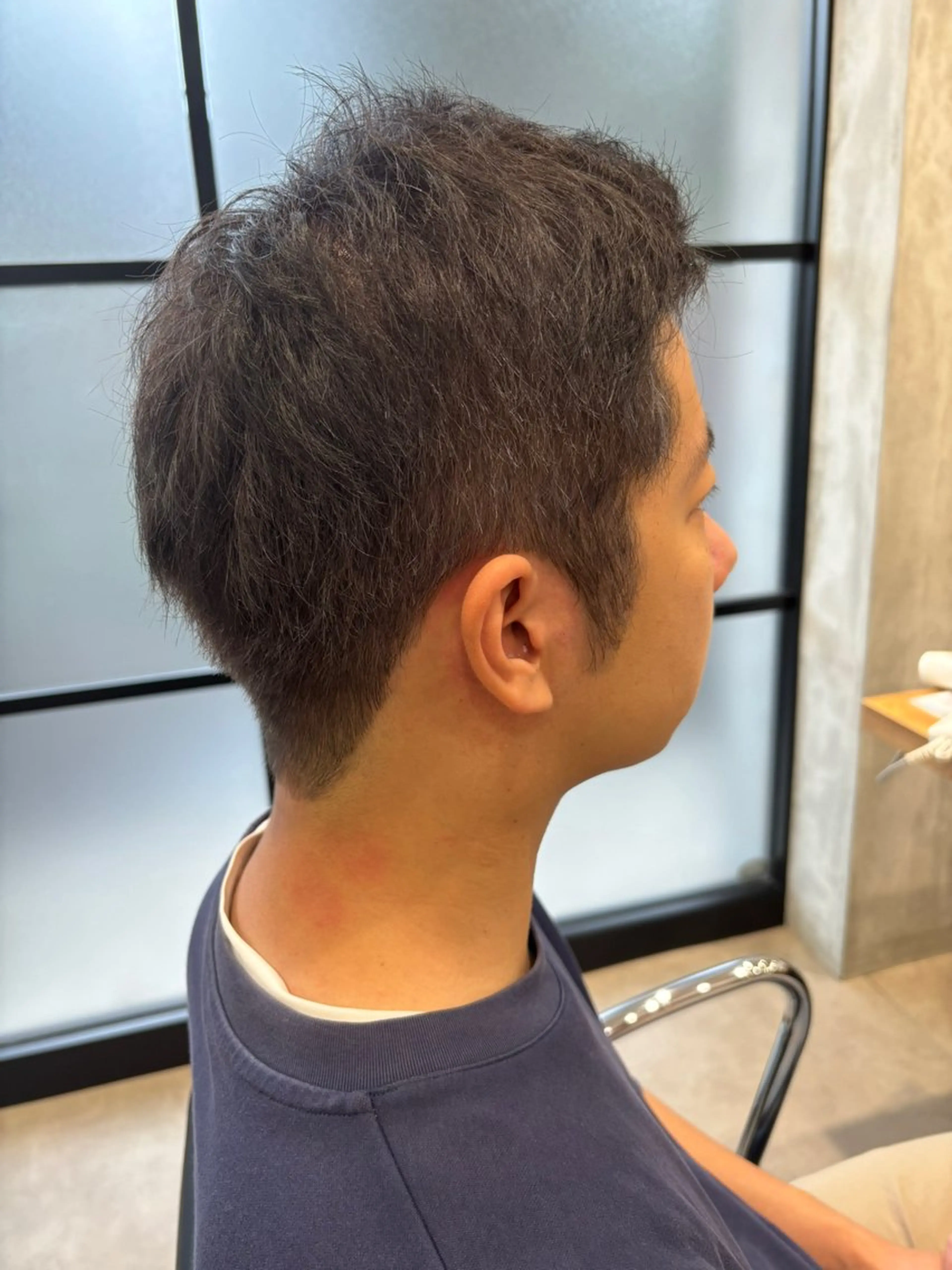 カラー メンズ 刈り上げ カット 花城 沙也加のヘアスタイル