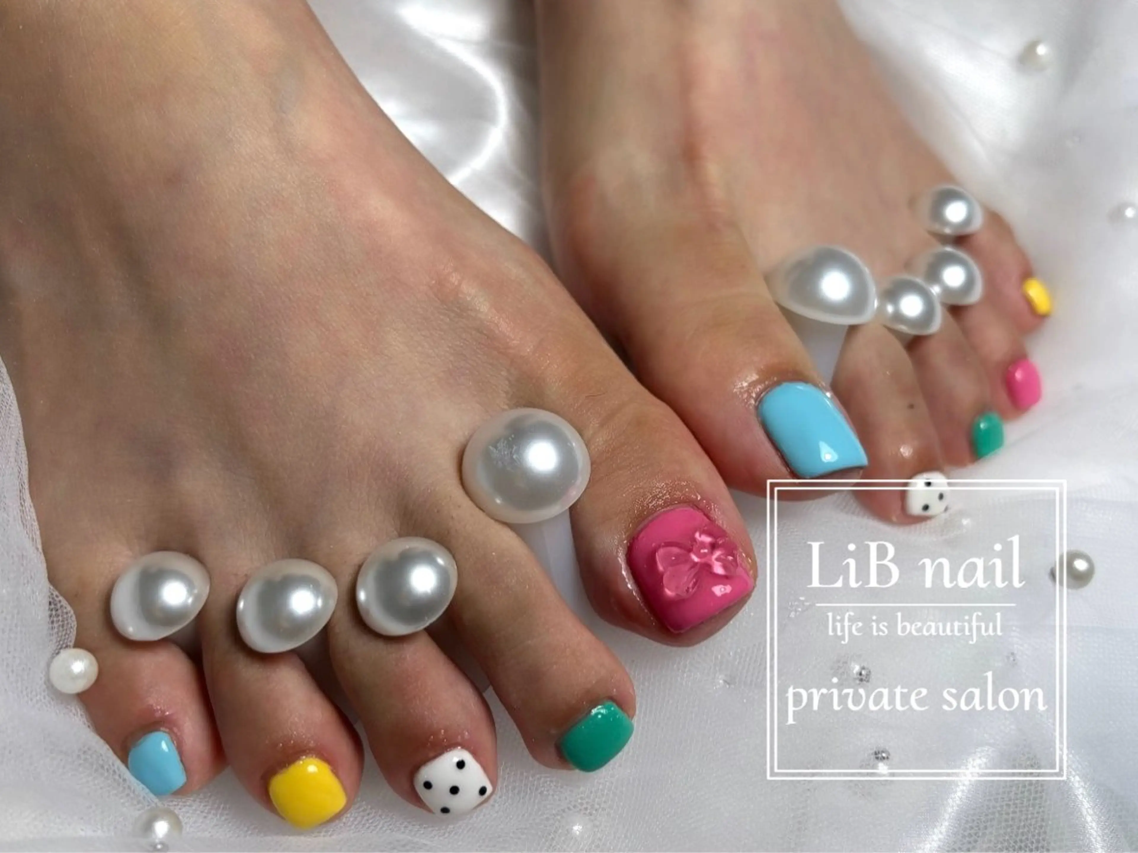 ネイル フットネイル LiB nailのネイルデザイン