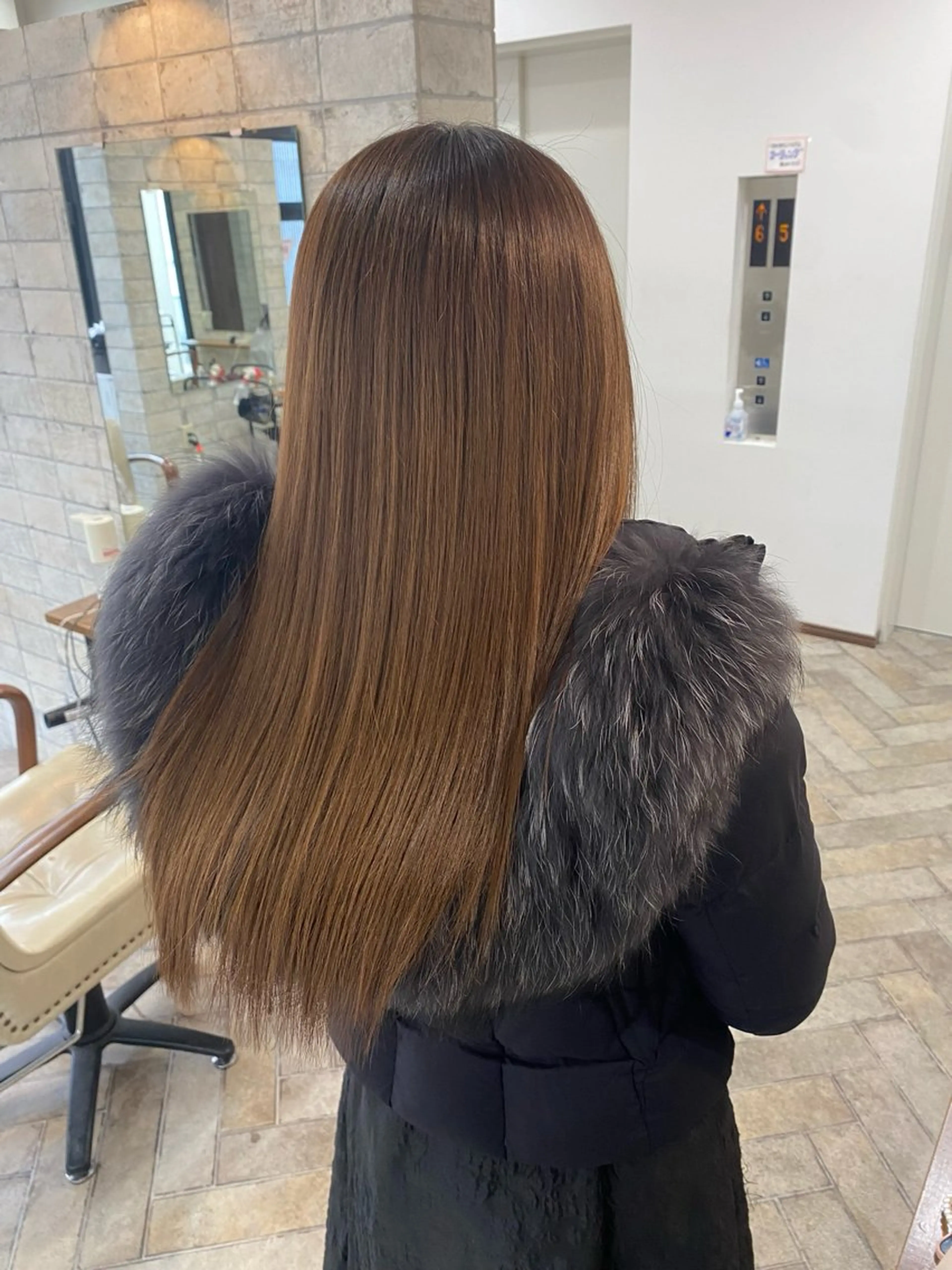 ロング カラー バレイヤージュ ブリーチ ケアブリーチ ダブルカラー イヤリングカラー カット ヘアカラー トリートメント 店長 奈須 雄紀のヘアスタイル