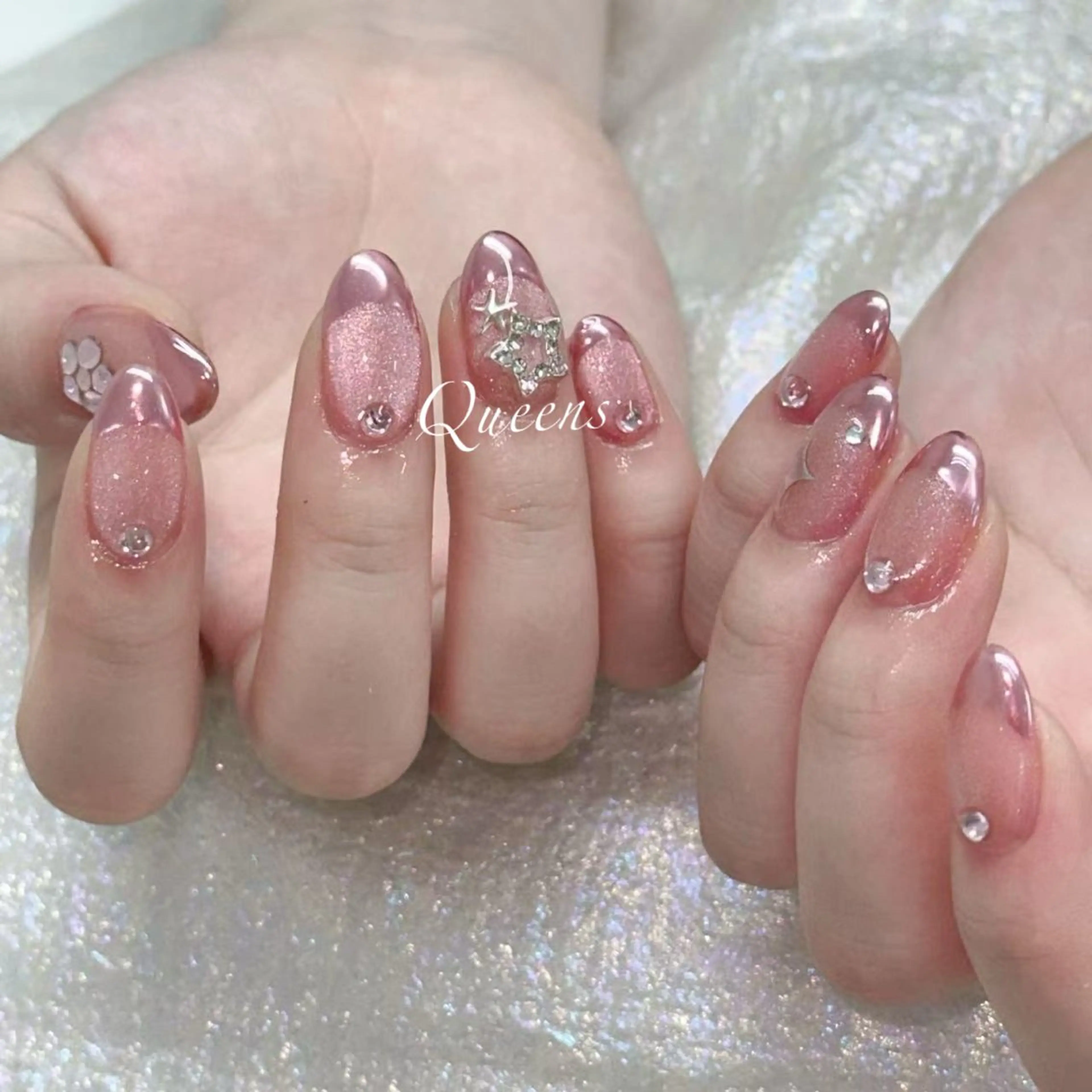 ネイル ハンドネイル Queens マオのネイルデザイン