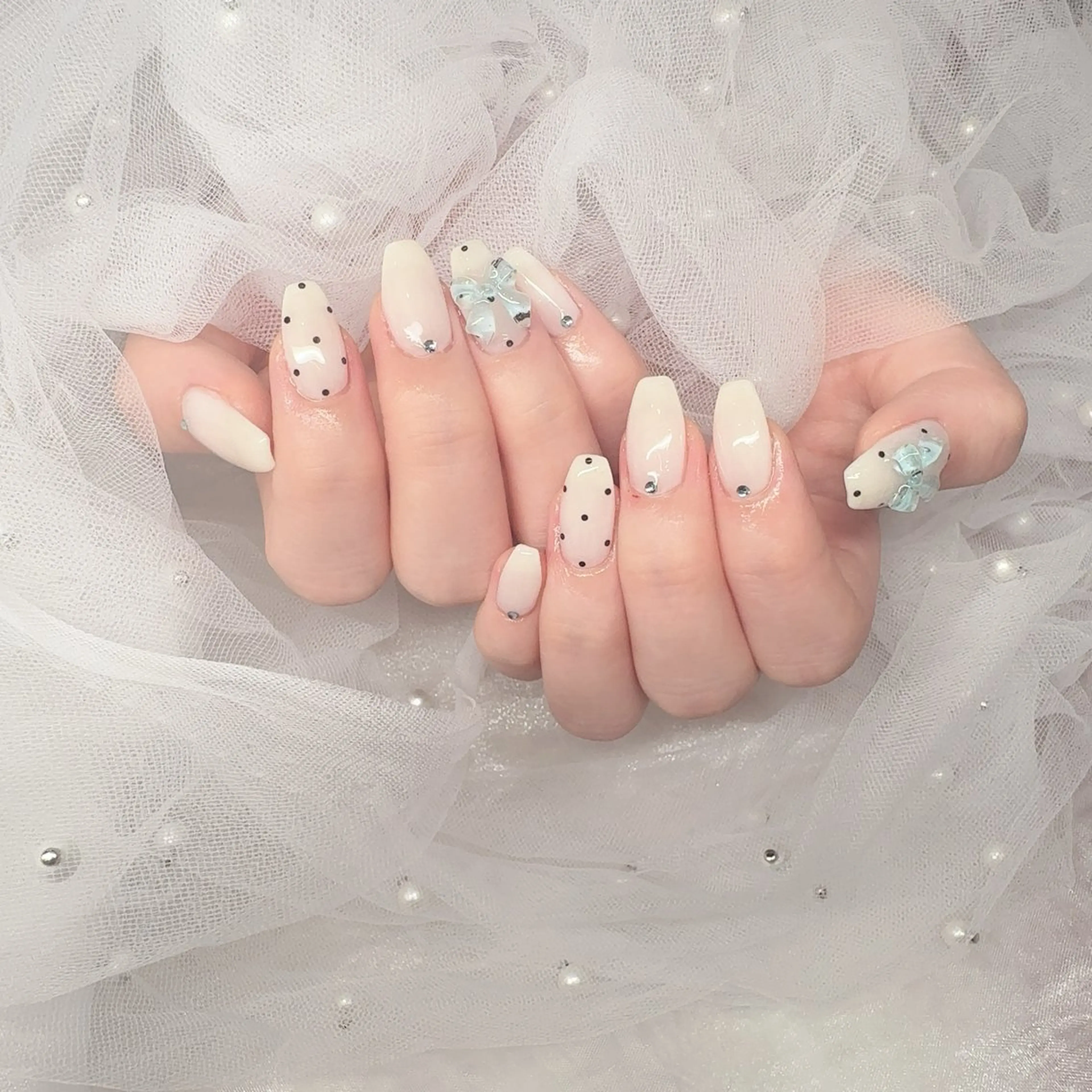 ハンドワンカラーorラメグラ🌼【オフなし】長さだしなしの写真