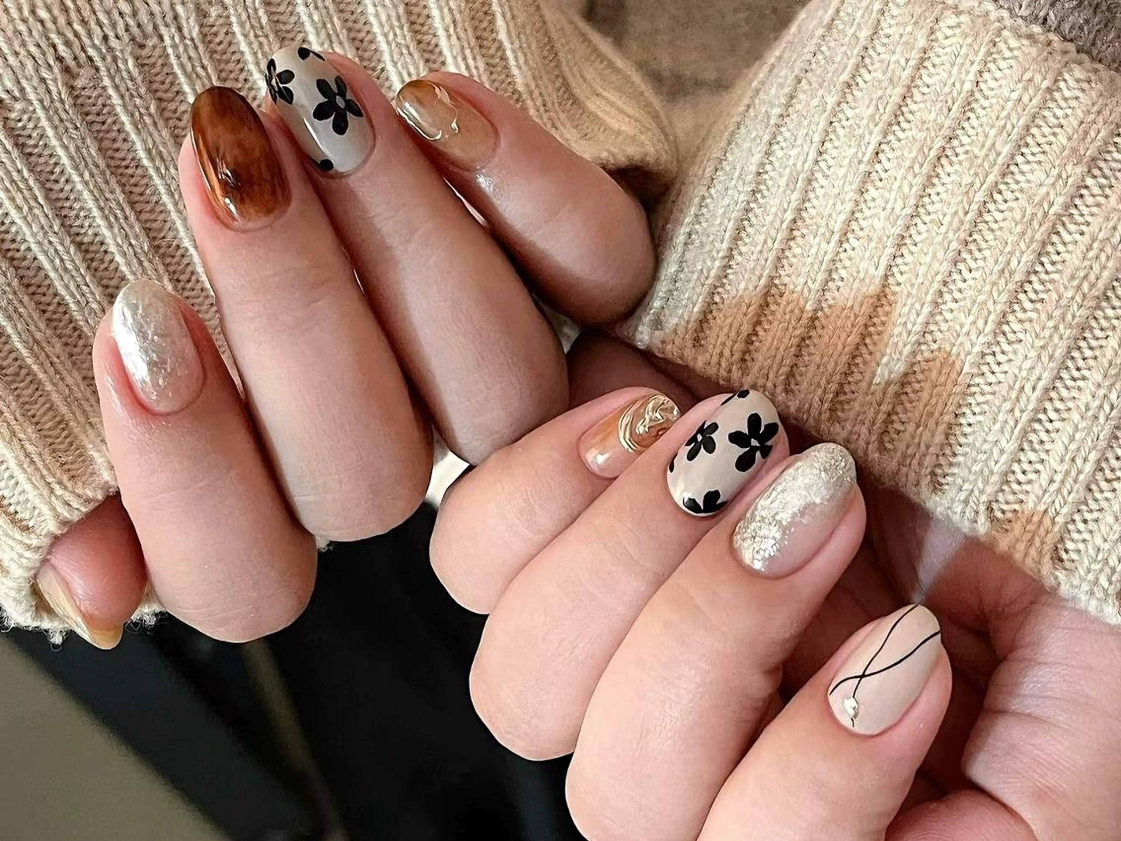 ネイル オーロラネイル One Plus Nail Salonのネイルデザイン